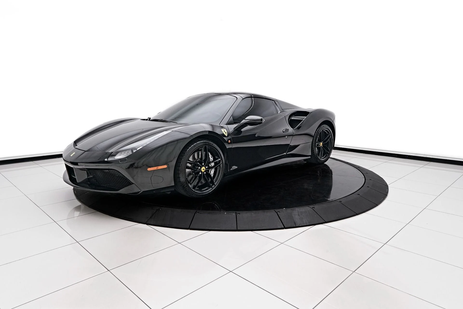 mph003_4084958611_Used_2018_Ferrari_488_Spider_Base_1717624092_2501f7a034