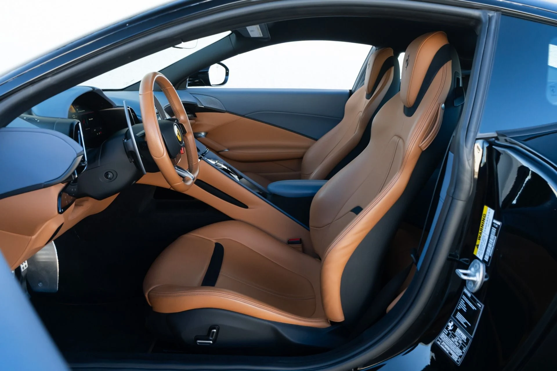 mph003_4086110889_Used_2022_Ferrari_Roma_1764112587_f9e1bfd40b