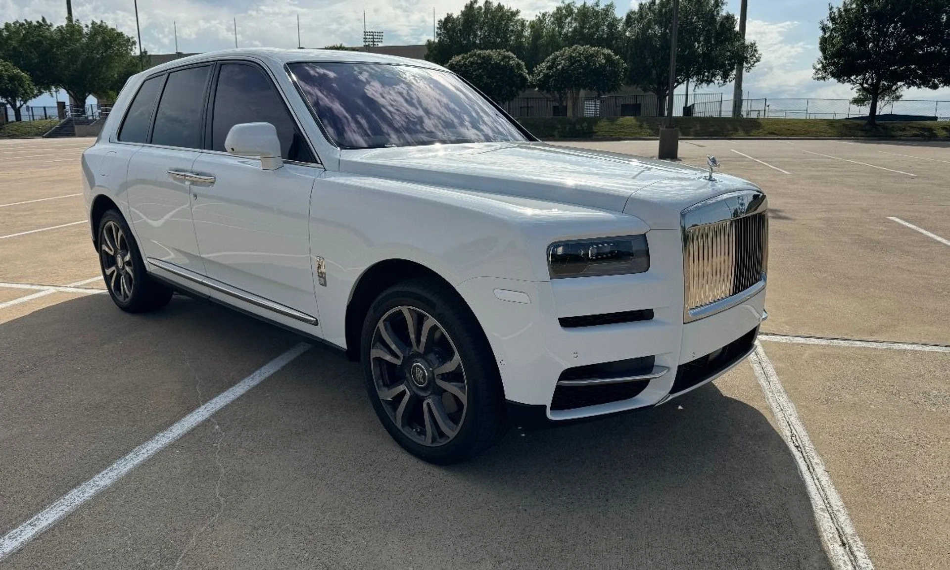 mph003_4087167293_New_2024_Rolls_Royce_Cullinan_1762902486_8d1206c9f2