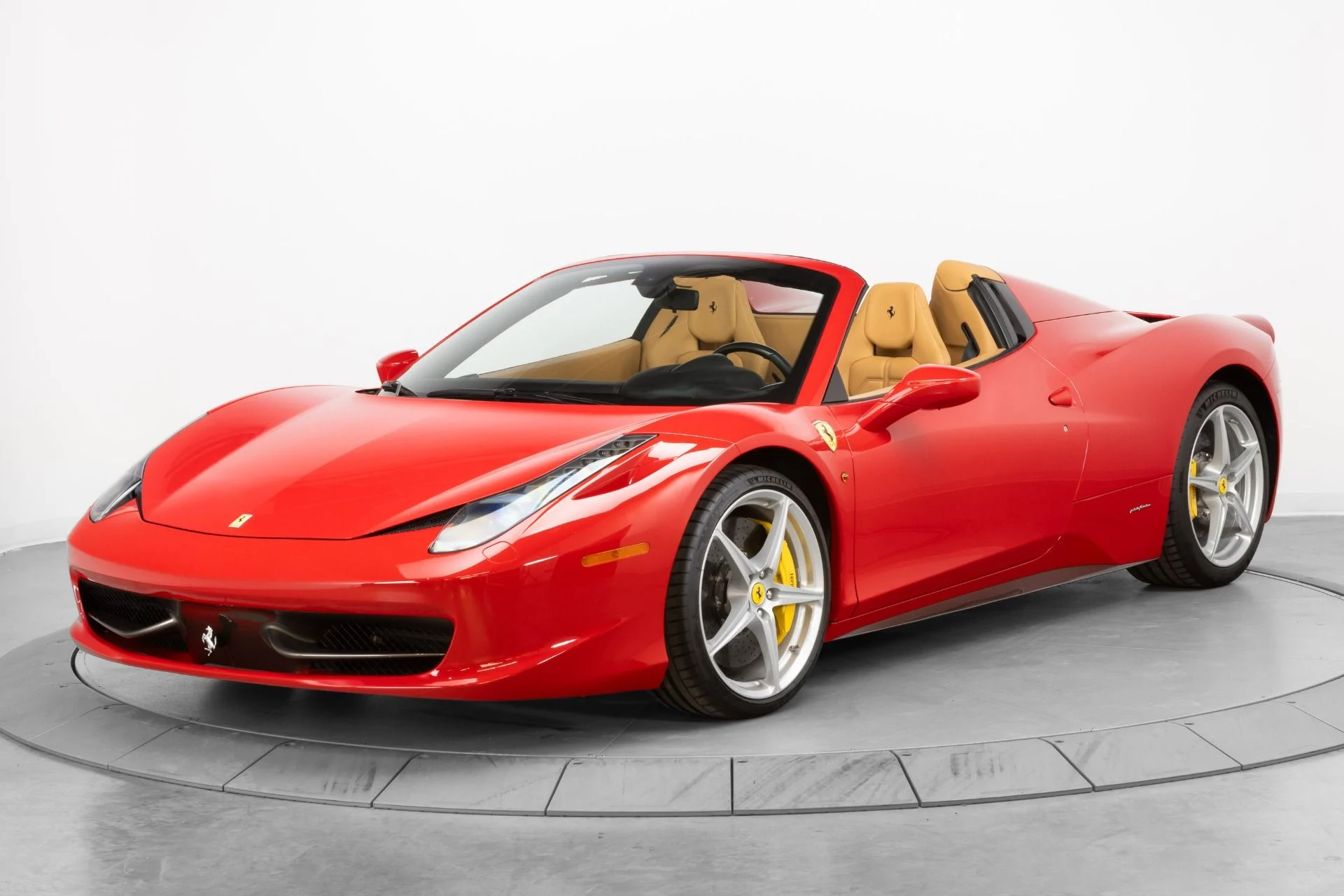 mph003_4109101217_Used_2014_Ferrari_458_Spider_1781623433_7cd202b354