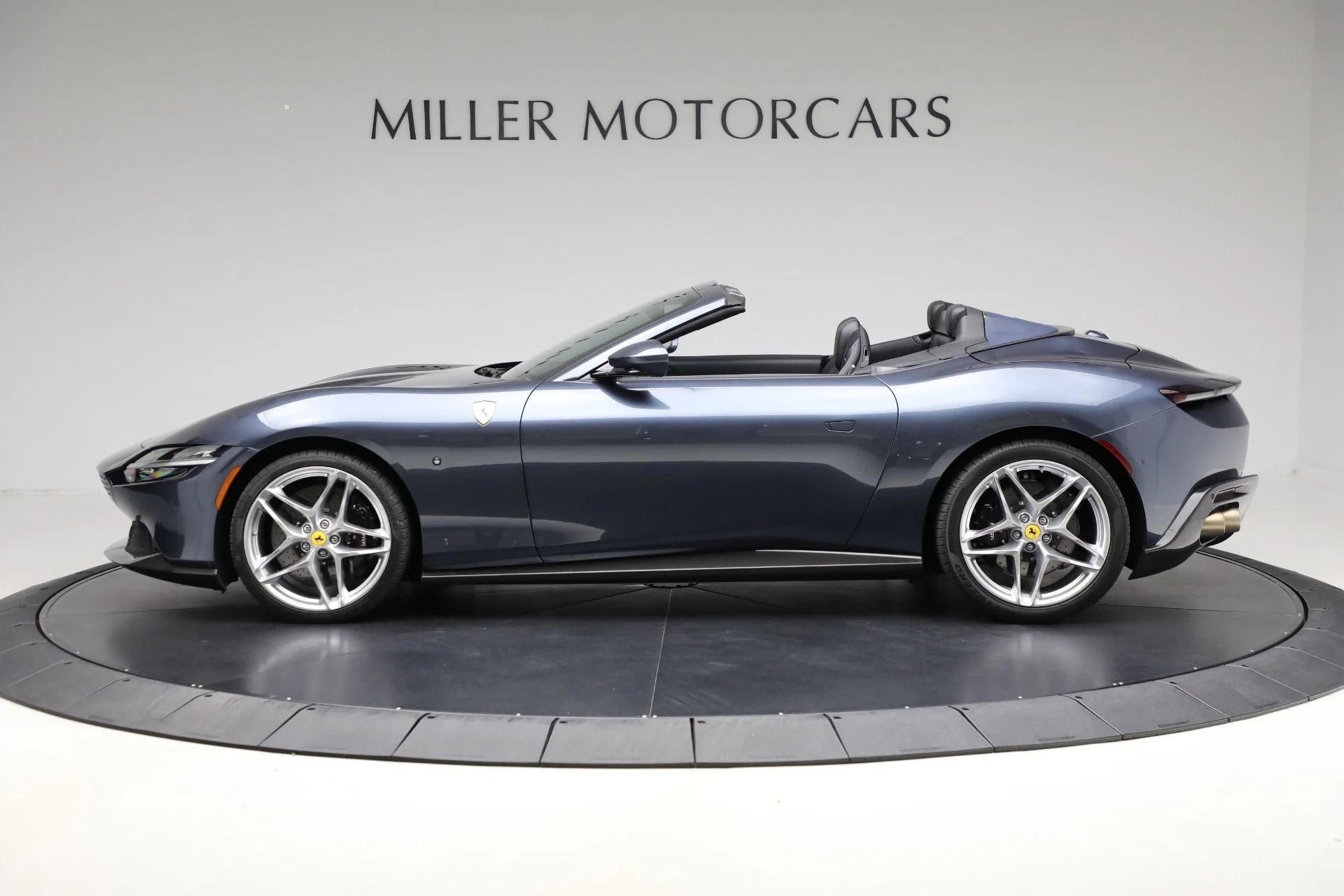mph003_4111440942_Used_2024_Ferrari_Roma_Spider_e43eb4acde