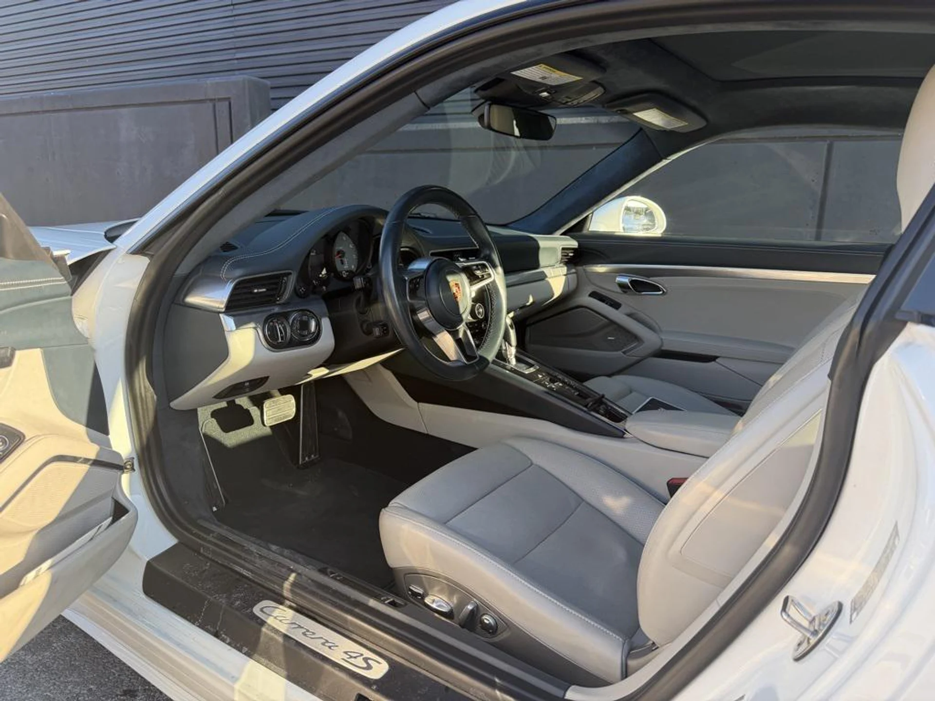 mph003_4123523250_f_MX_1_U0_Tshc_G_Ui_Hebgc_B45_Ui_Ldq_E_2751873080