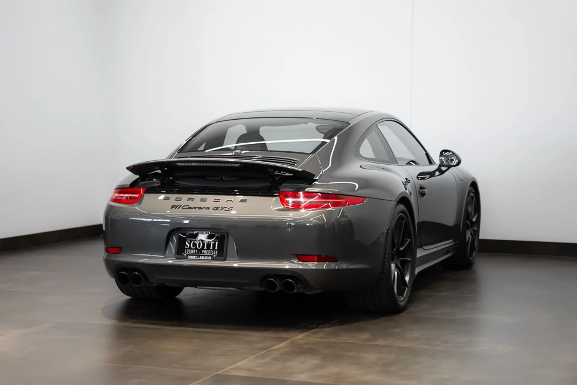 mph003_4127723045_porsche_911_carrera_2016_jpg_v_1762784075_0f3a52fc66