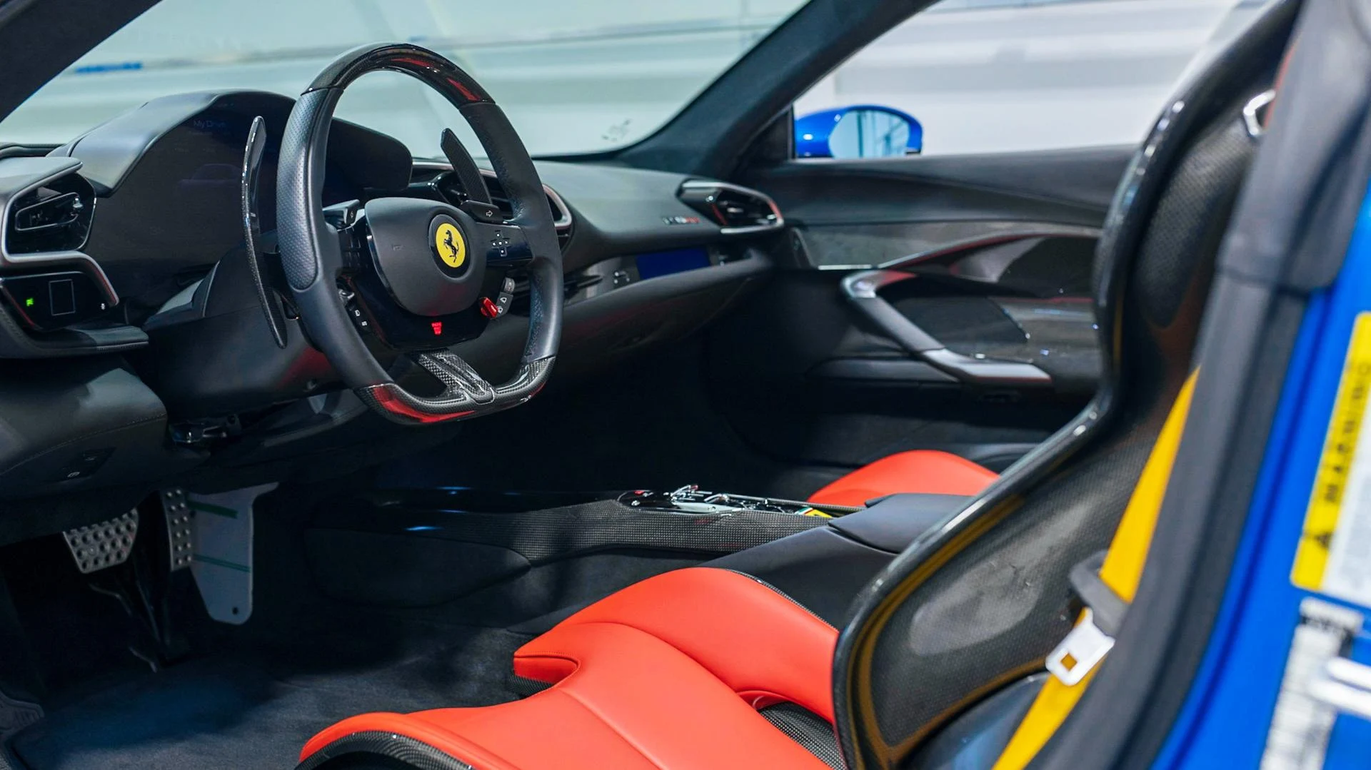 mph003_4127916389_Used_2025_Ferrari_296_GTS_Base_1787918396_f09f703002