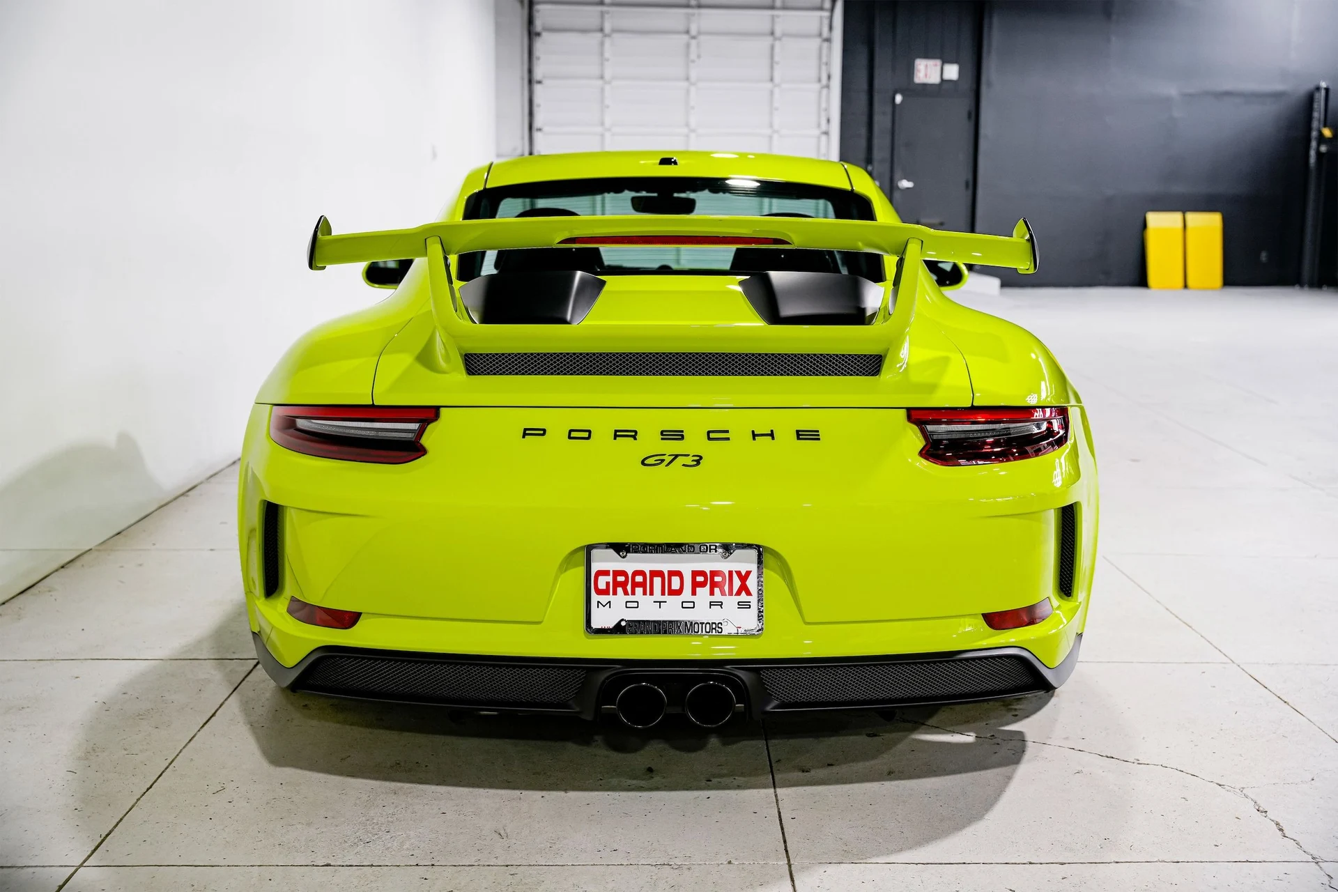 mph003_4128912616_ba582a6f93b3b7315162f0e608e7e316x_28d24b6490