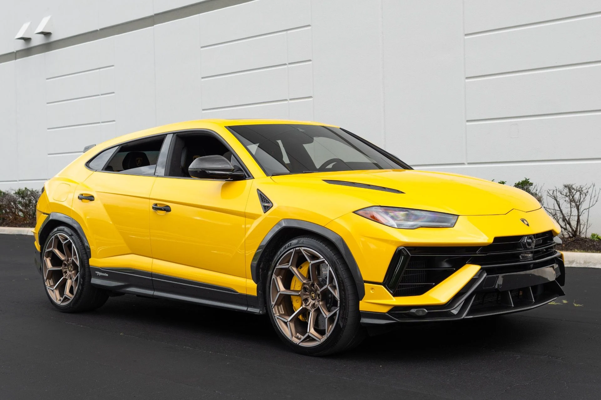 mph003_4137532067_Used_2024_Lamborghini_Urus_Performante_1773952296_46939ca5b4