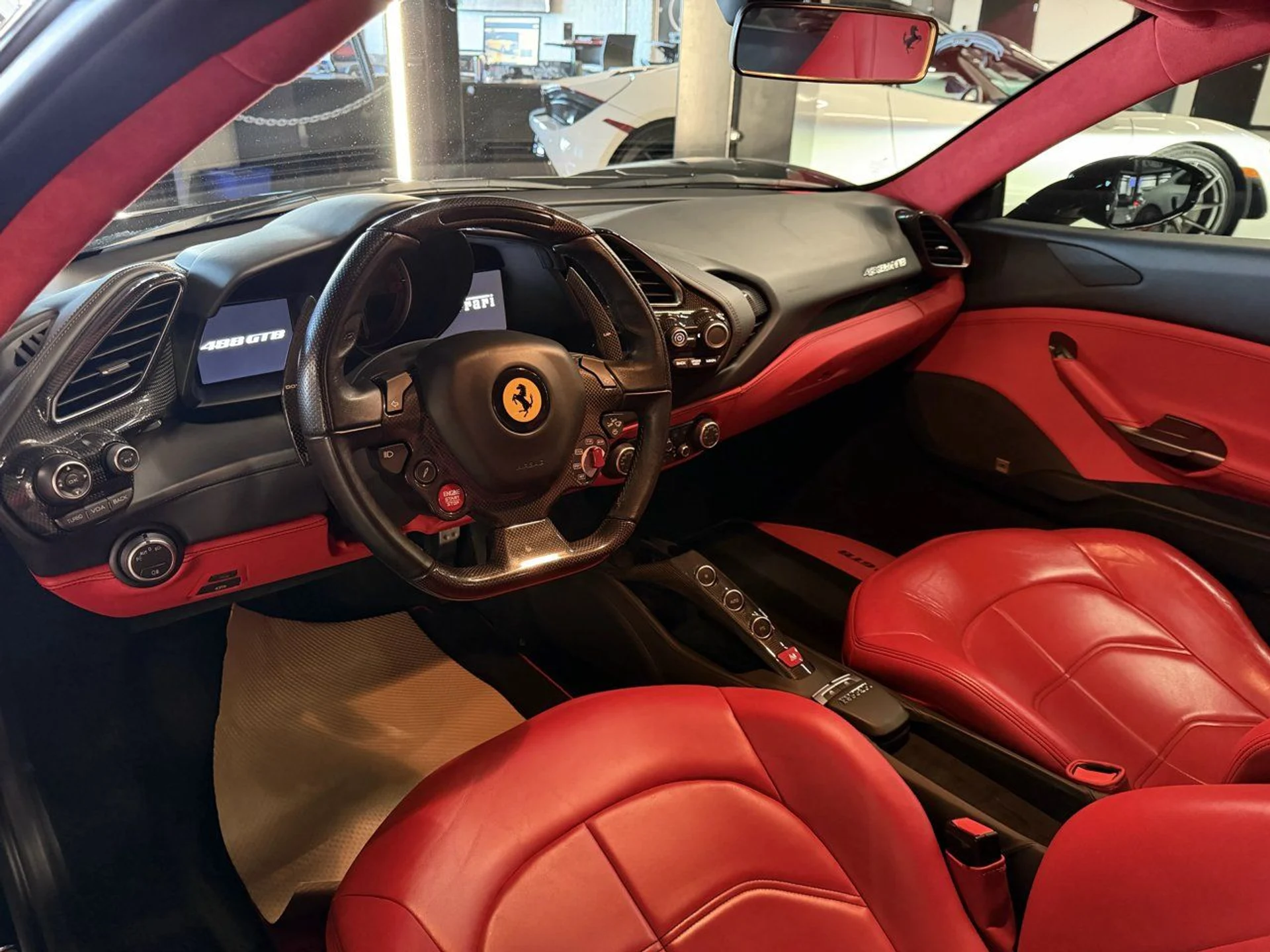 mph003_4138369418_ferrari_488_gtb_2018_a90a676713