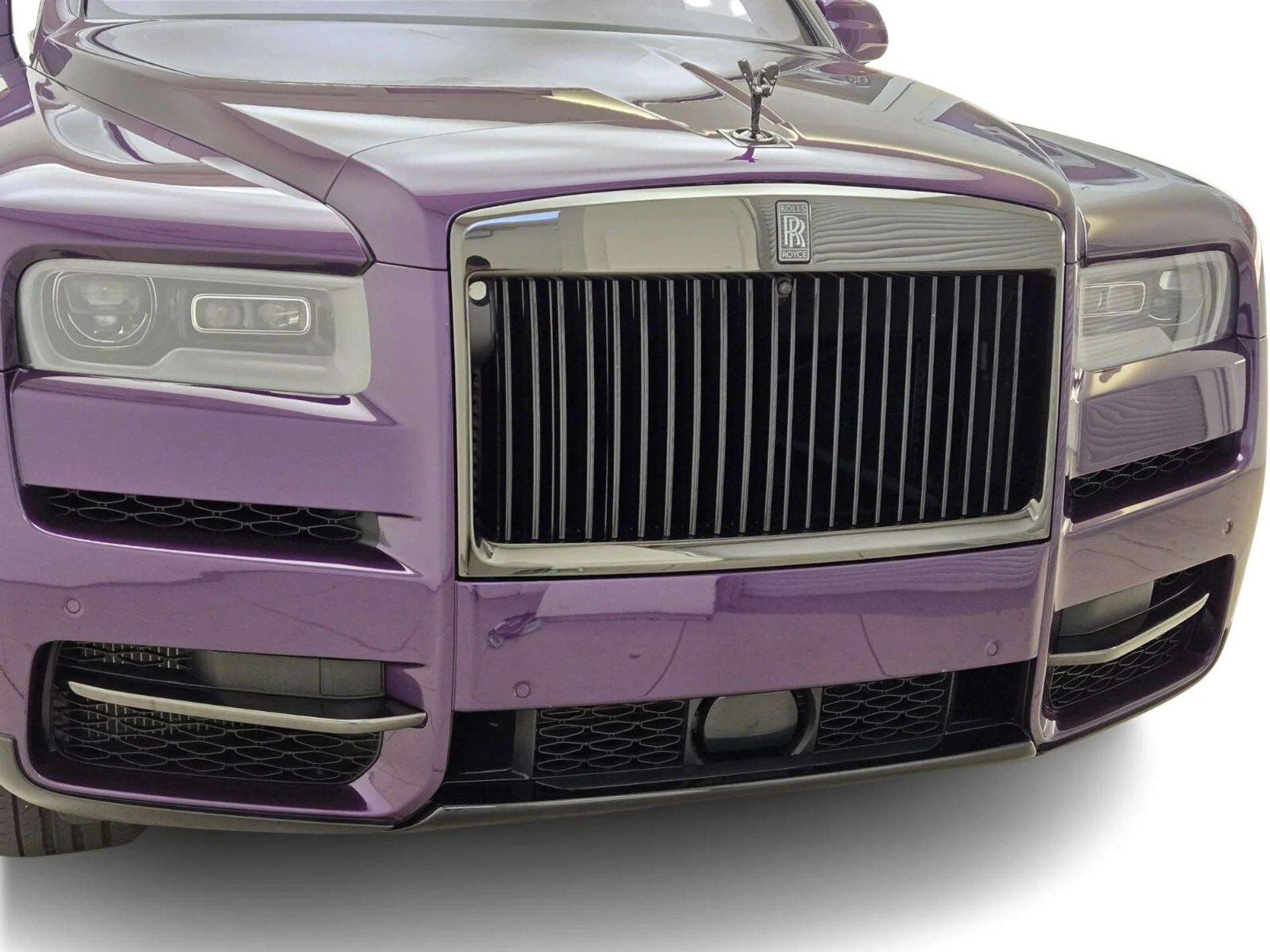 mph003_4148583506_Used_2023_Rolls_Royce_Black_Badge_Cullinan_1759907010_c4c6037187