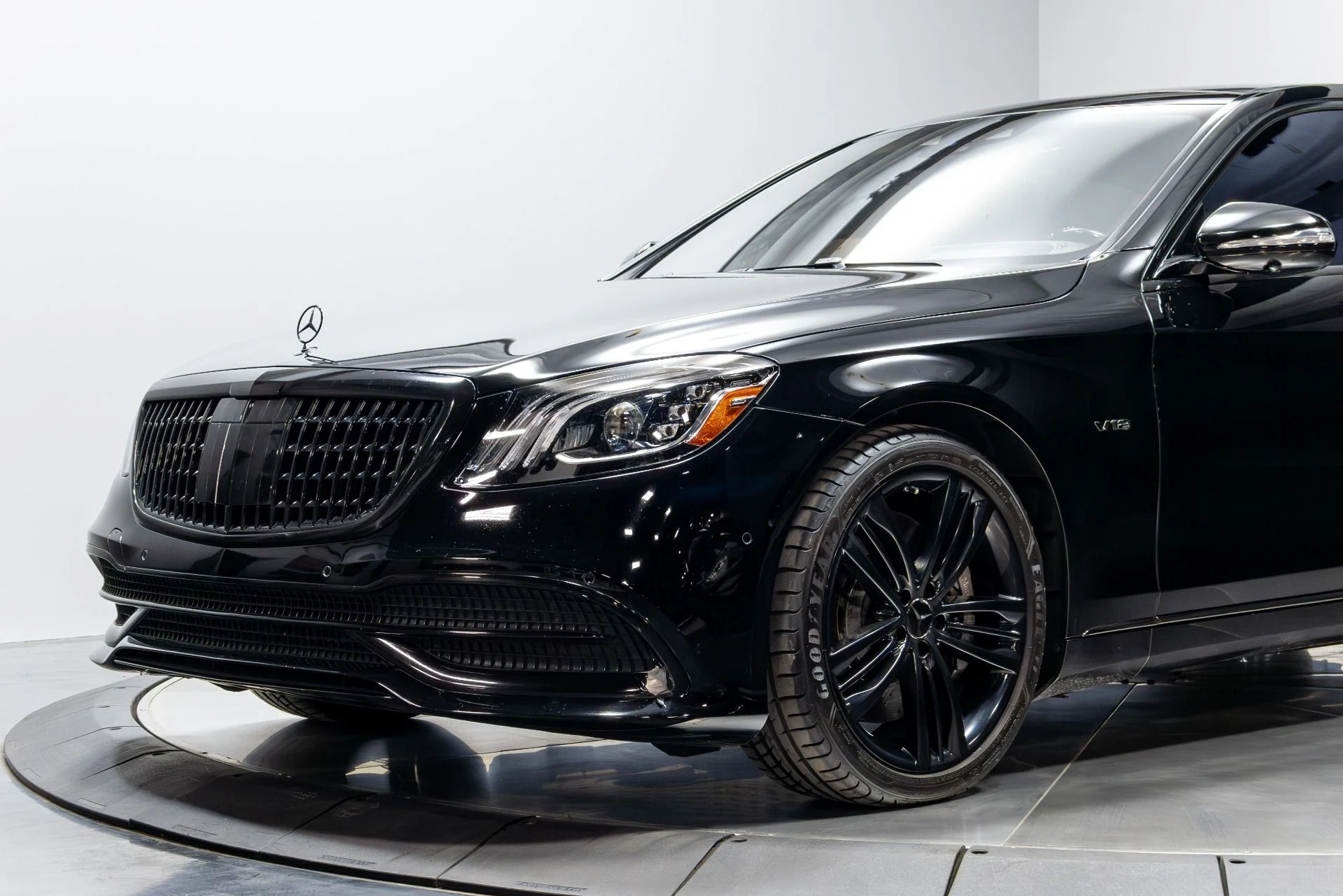 mph003_4153991313_Used_2020_Mercedes_Benz_S_Class_Maybach_S_650_1773874988_0ad7c7427b