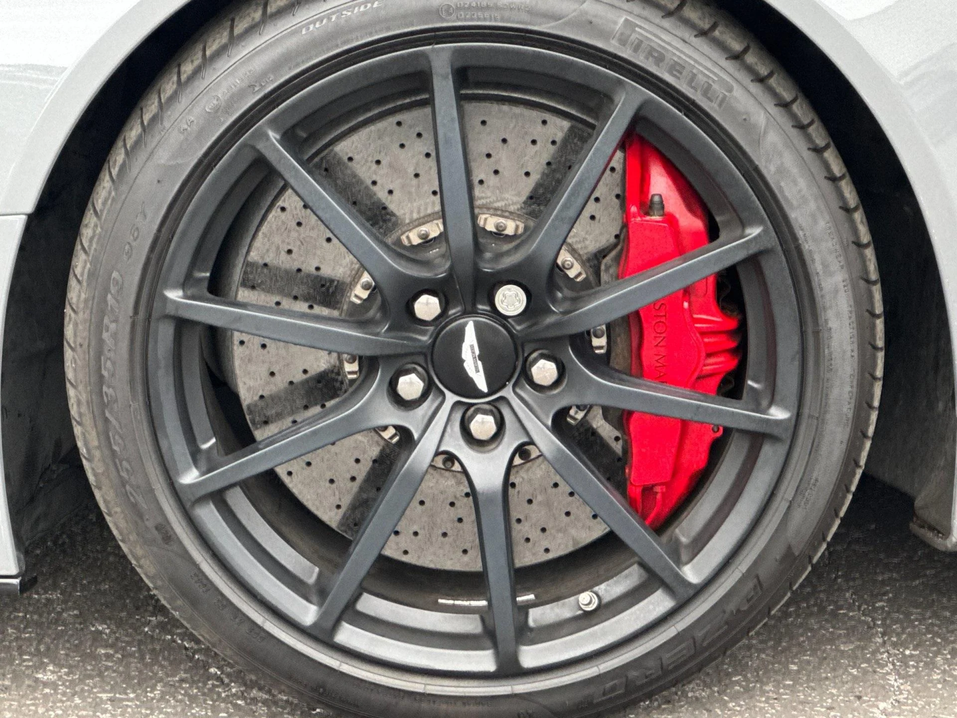 mph003_4157993435_Used_2015_Aston_Martin_V12_Vantage_S_1769008607_3c16232ec8