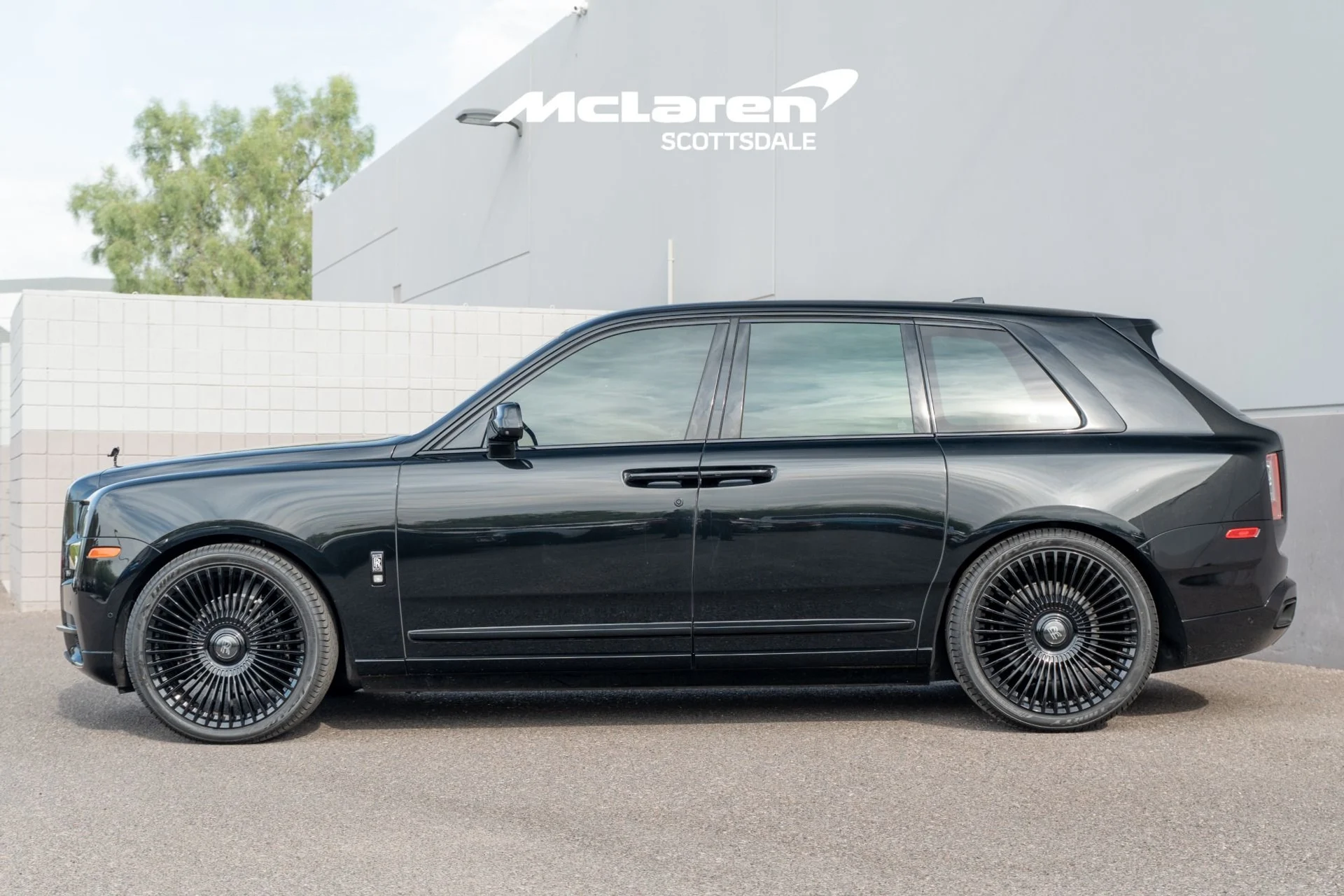 mph003_4160117079_Used_2022_Rolls_Royce_CULLINAN_1786996059_f303d86fd2
