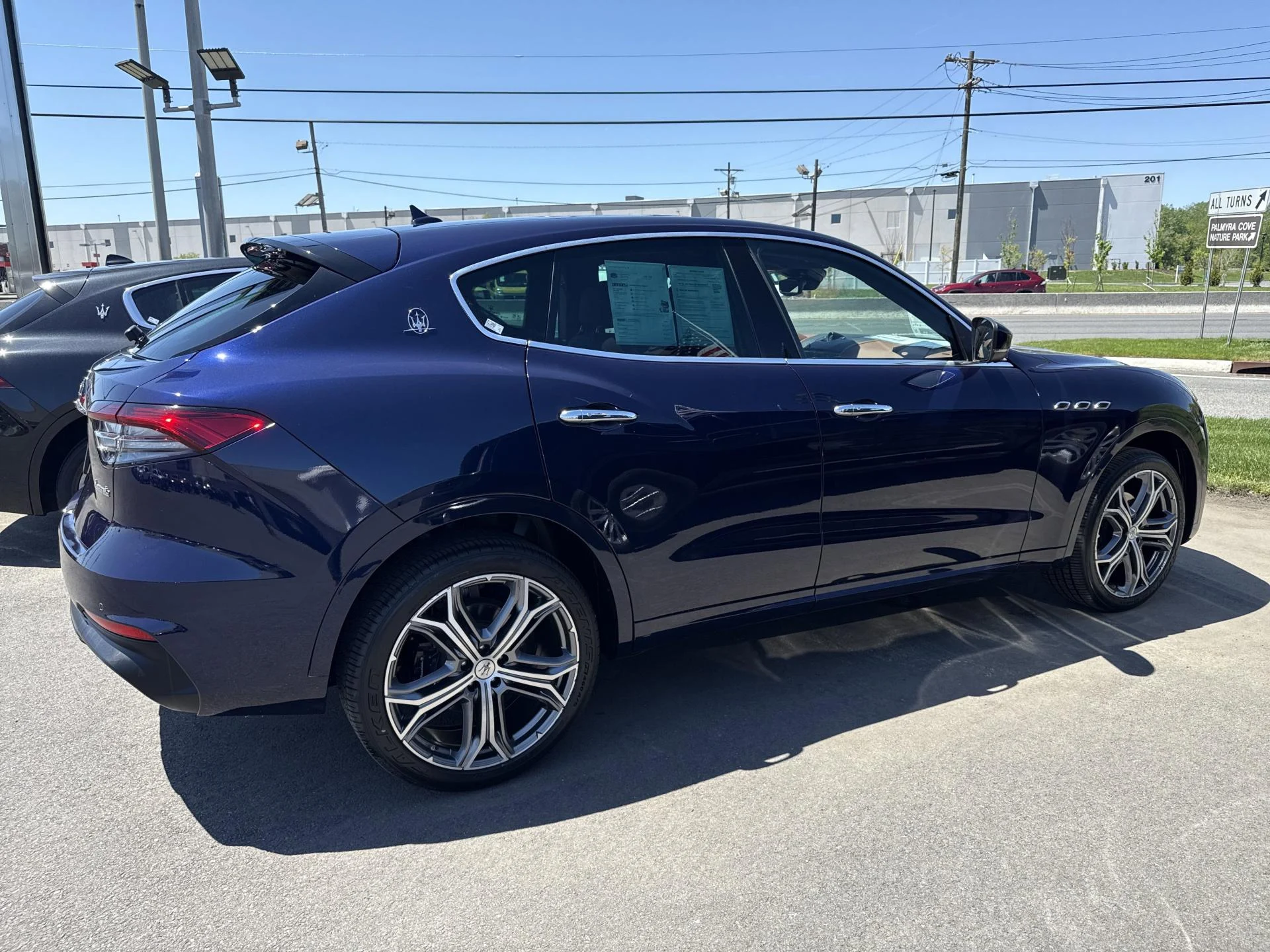 mph003_4164128047_Used_2021_Maserati_Levante_BASE_1746002885_ea072d5efc