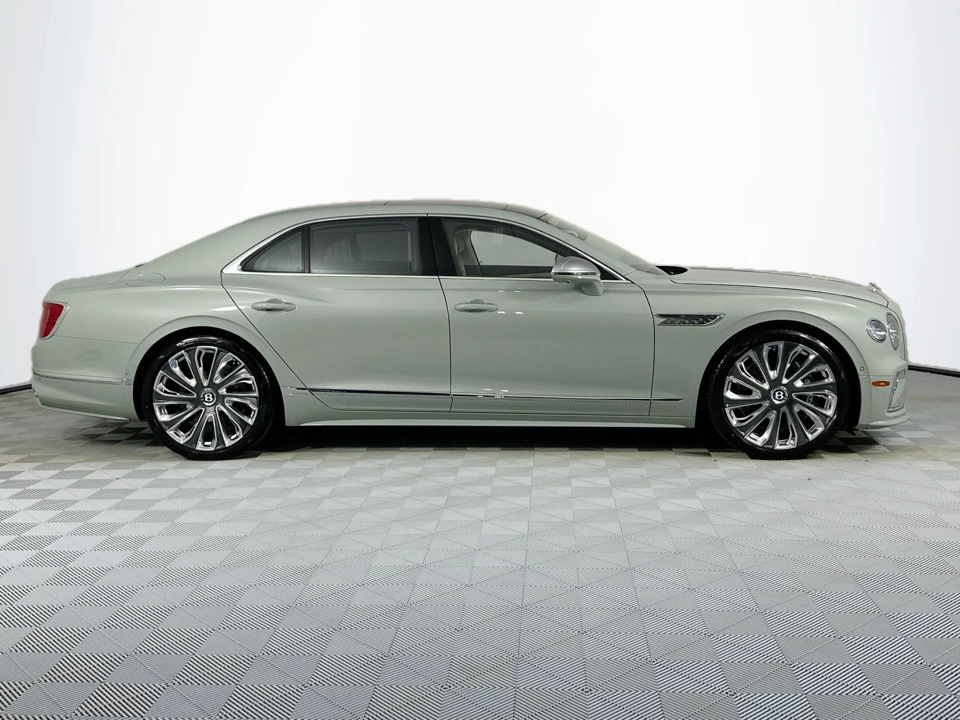 mph003_4173330951_4_2e5fa77cbf