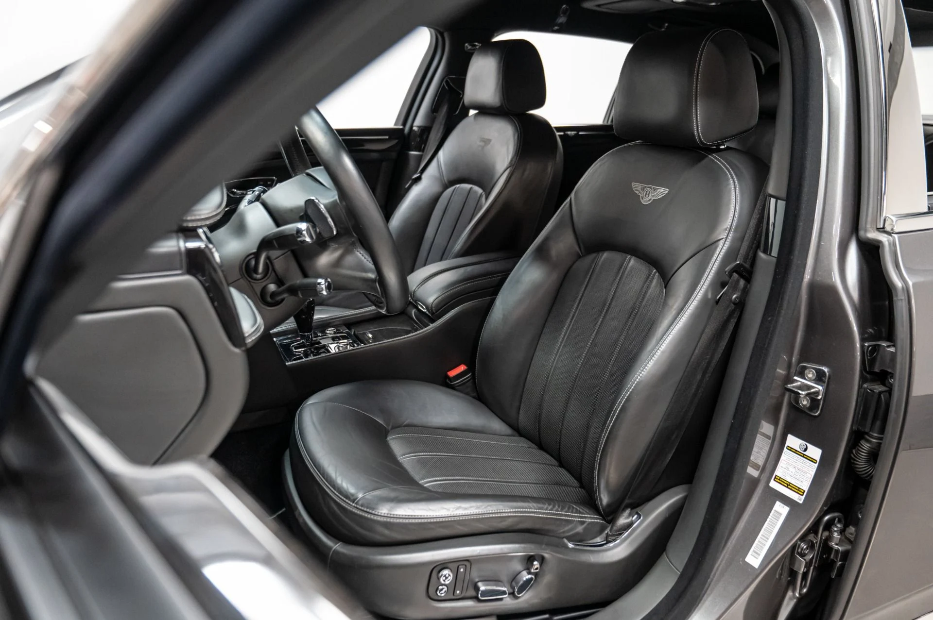 mph003_41773893_Used_2012_Bentley_Mulsanne_1748557852_222c74b413