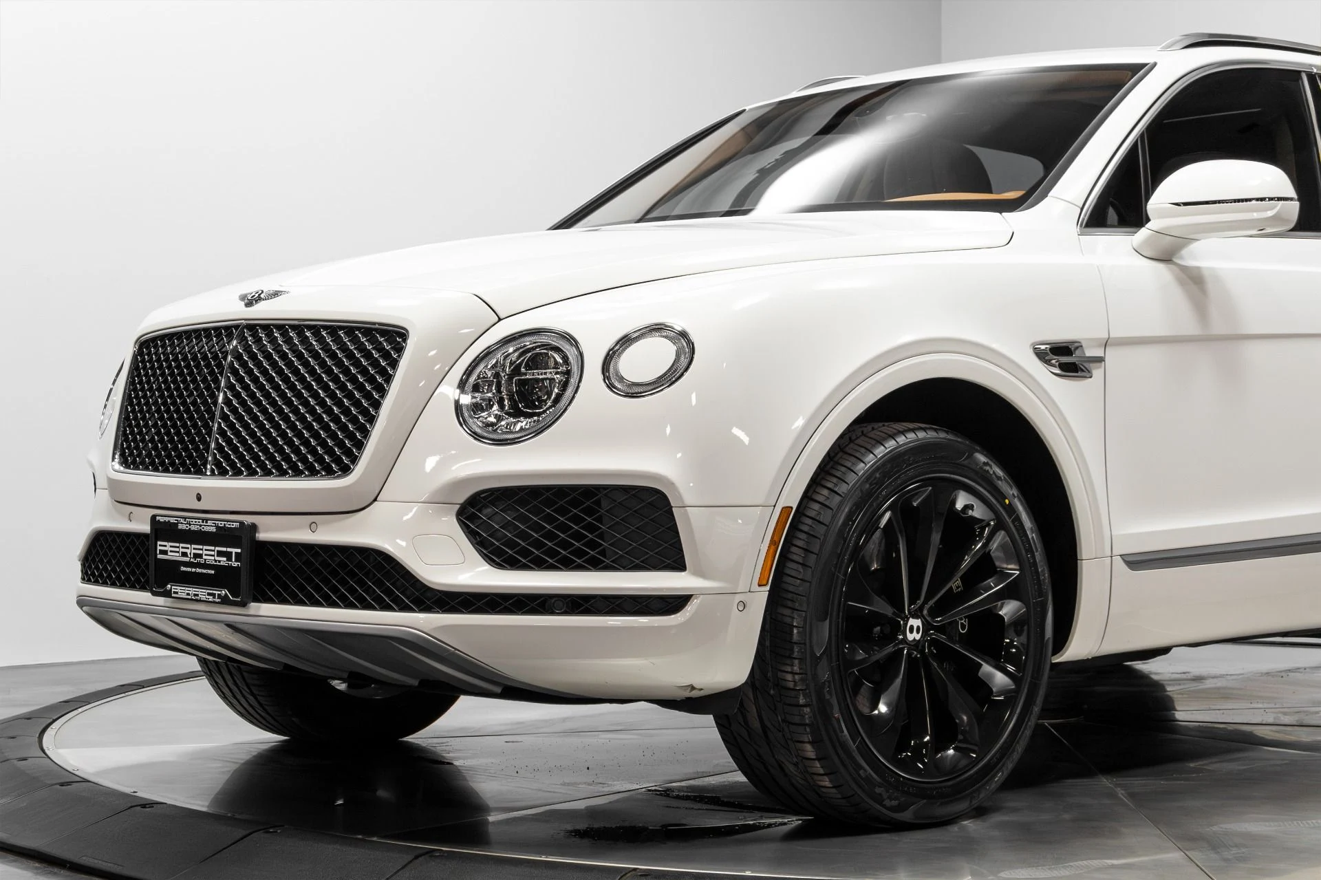 mph003_4187130446_Used_2019_Bentley_Bentayga_V8_1771459975_3f17160214