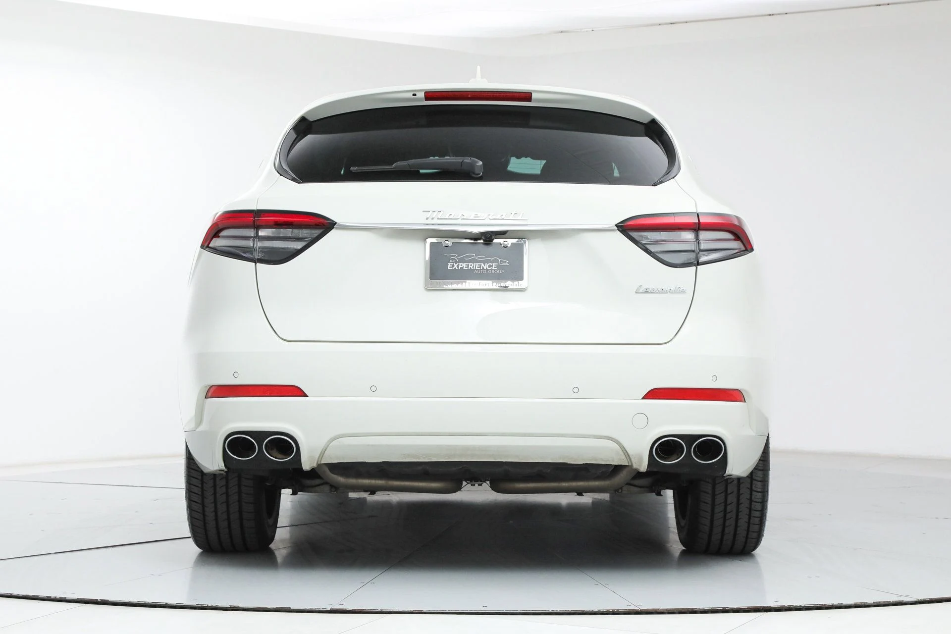 mph003_4187746160_c7fa25158915952cb3ce969bd586a684_d34277a10c