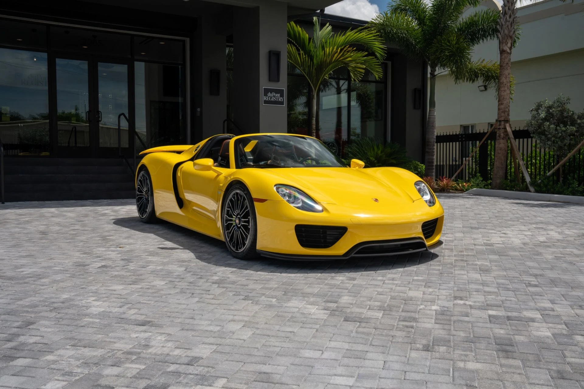 mph003_419047476_Used_2015_Porsche_918_Spyder_1782406228_814c680c42
