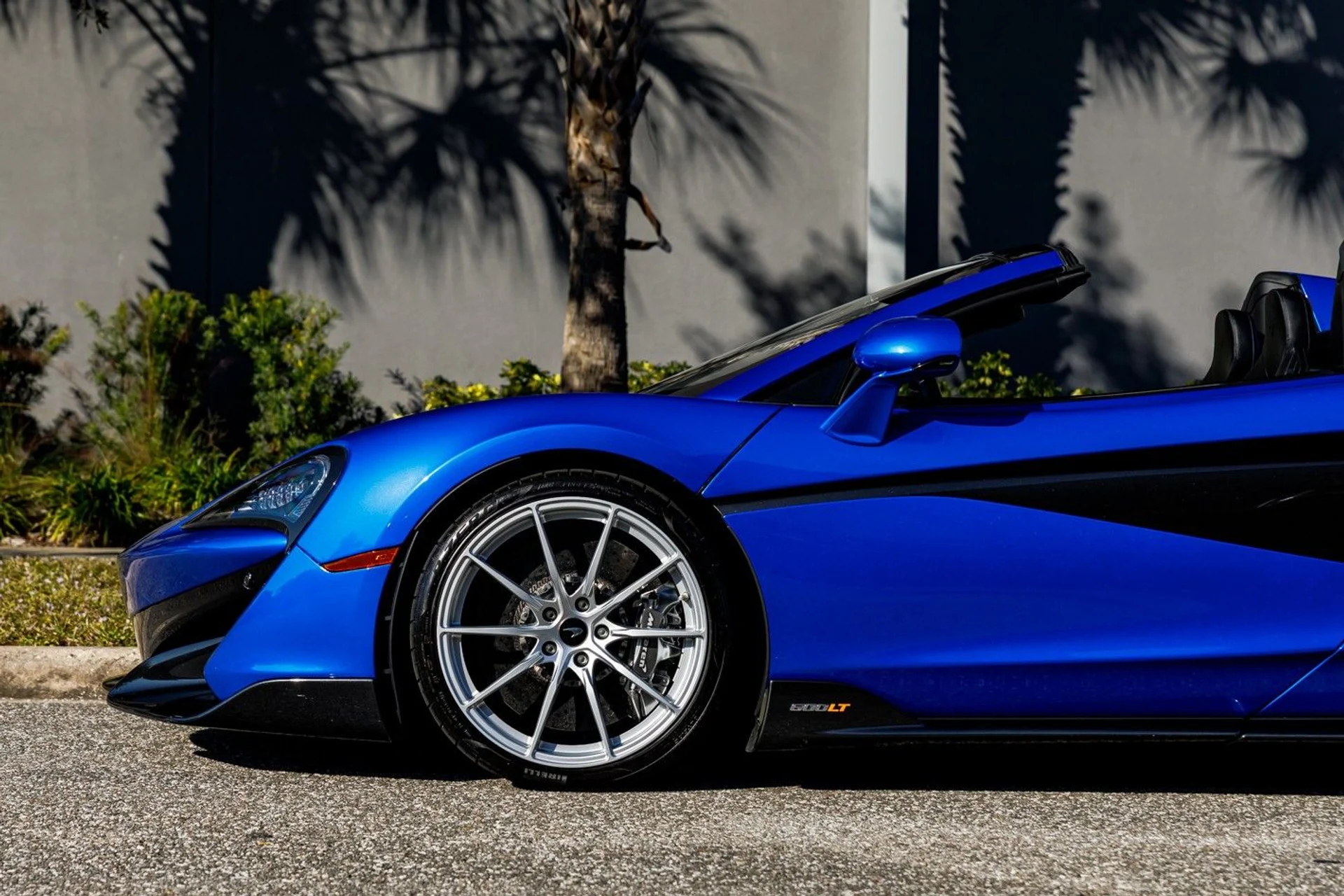 mph003_4190907016_14_p4_l_b4e3c31eb0