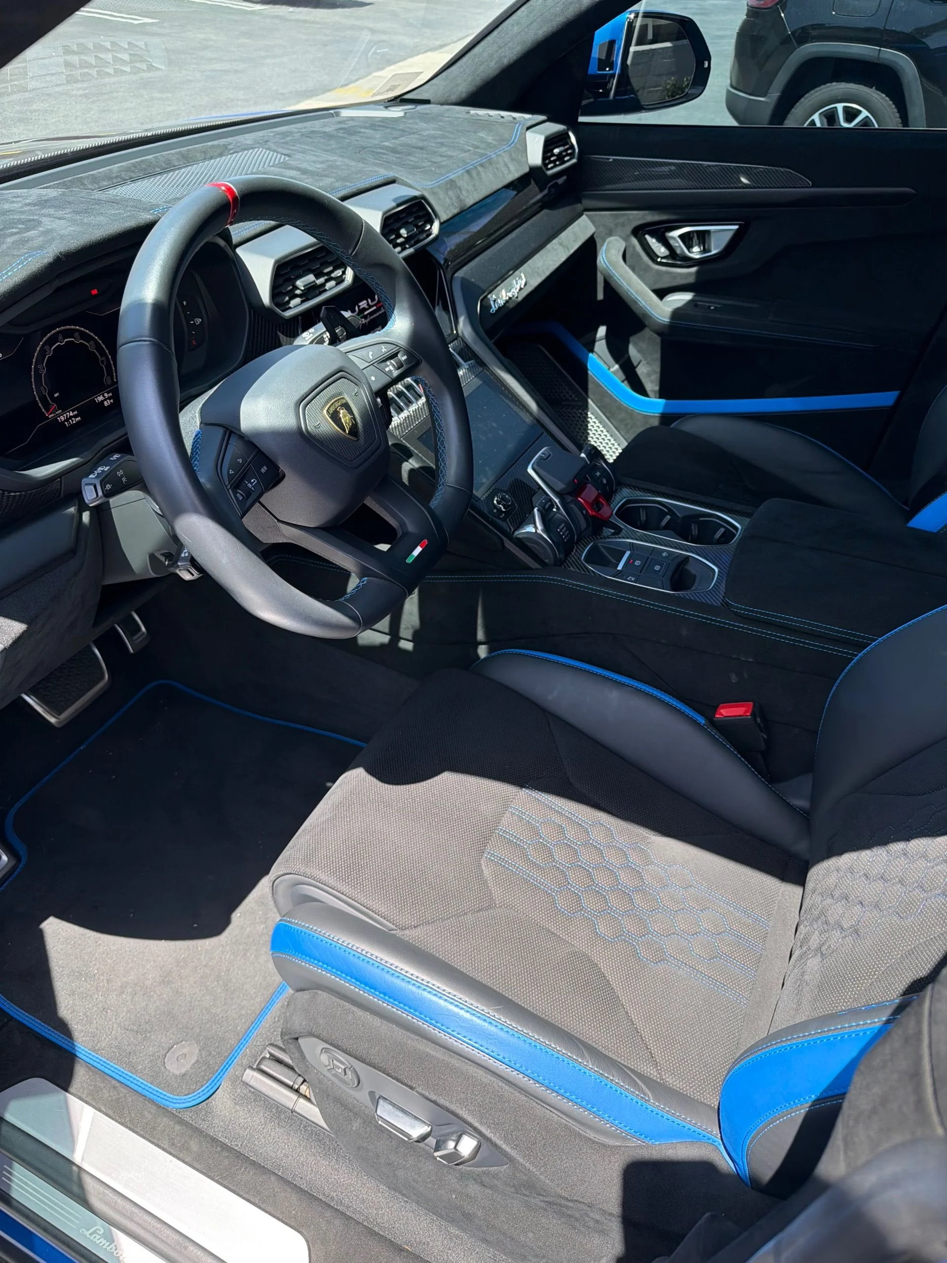 mph003_4204645905_Used_2024_Lamborghini_Urus_Performante_1778263275_5695dfd0f8