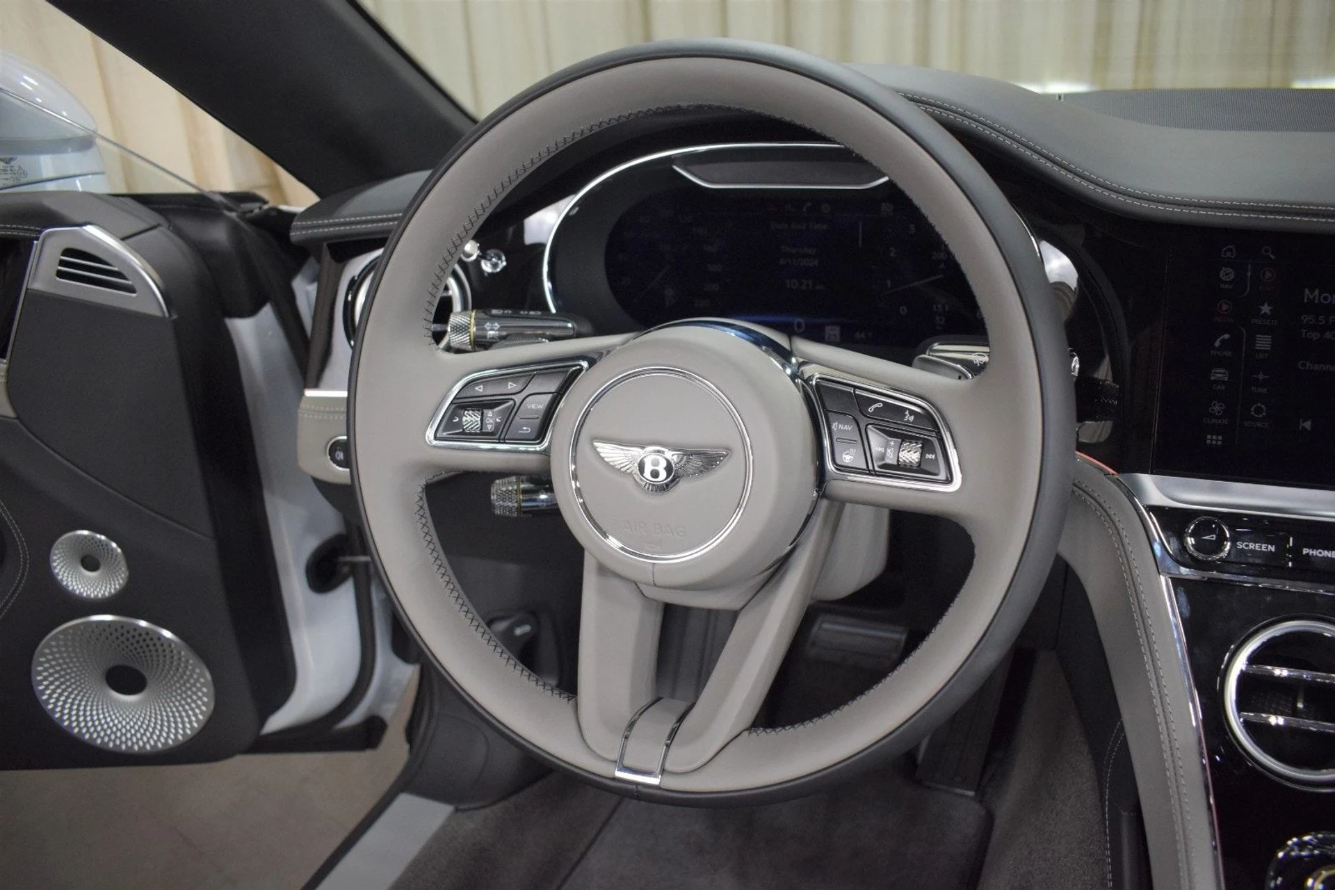 mph003_4205560277_c75e97bc9e7fe7d994fd00b93b41f2b3x_aa79b17cd9