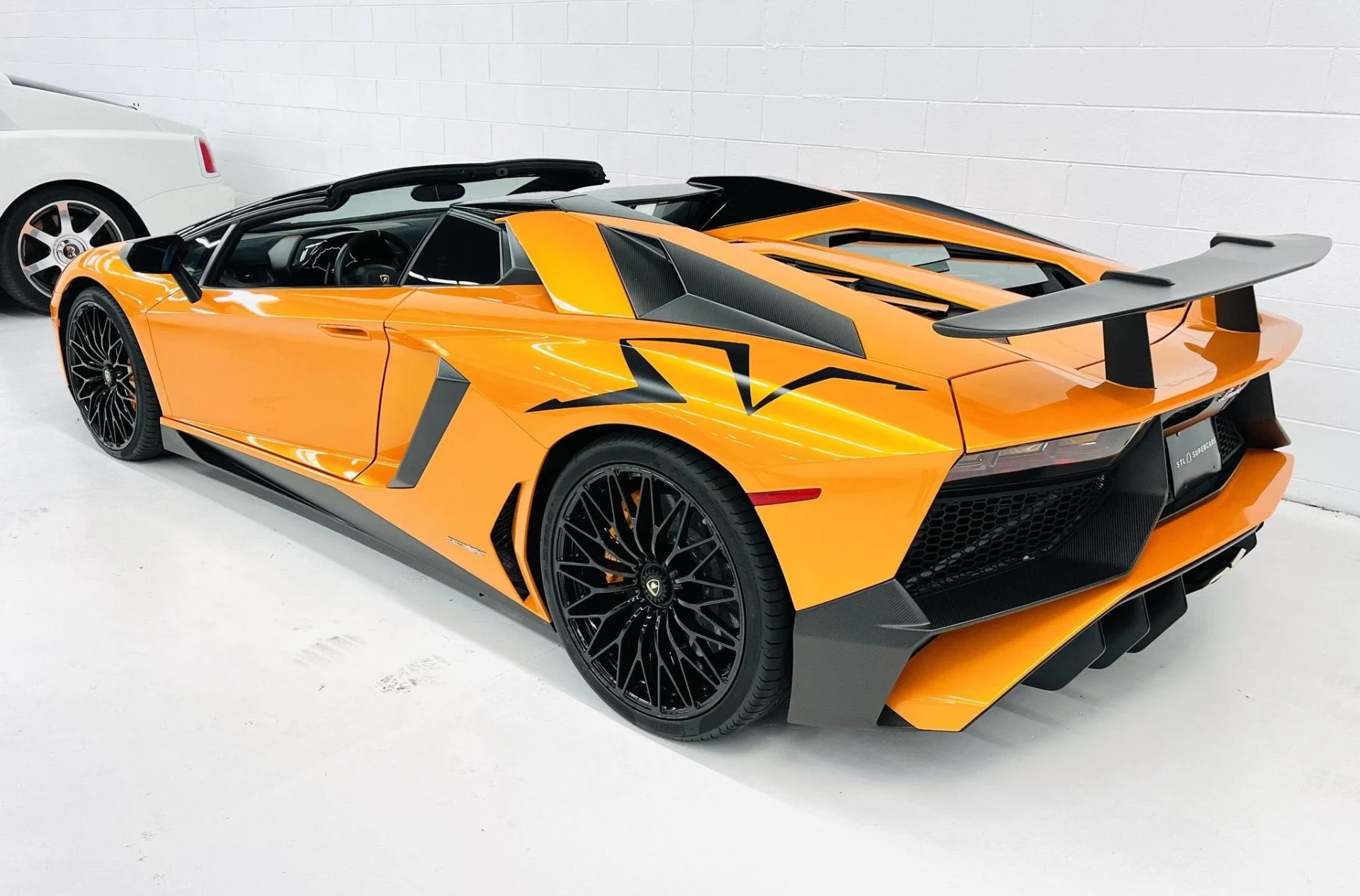 mph003_4209054063_Used_2017_Lamborghini_Aventador_LP_750_4_SV_1760729358_a4721ea0fe