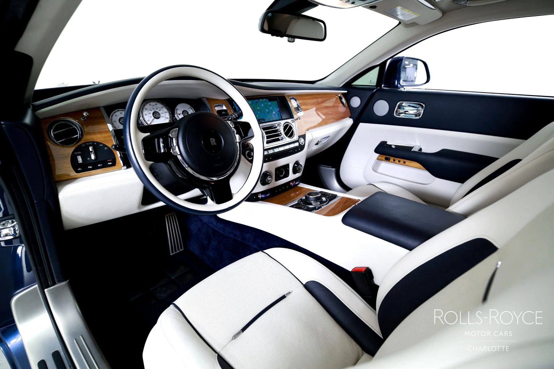 mph003_4214458989_Used_2019_Rolls_Royce_Wraith_1781189138_2bbc431b8d