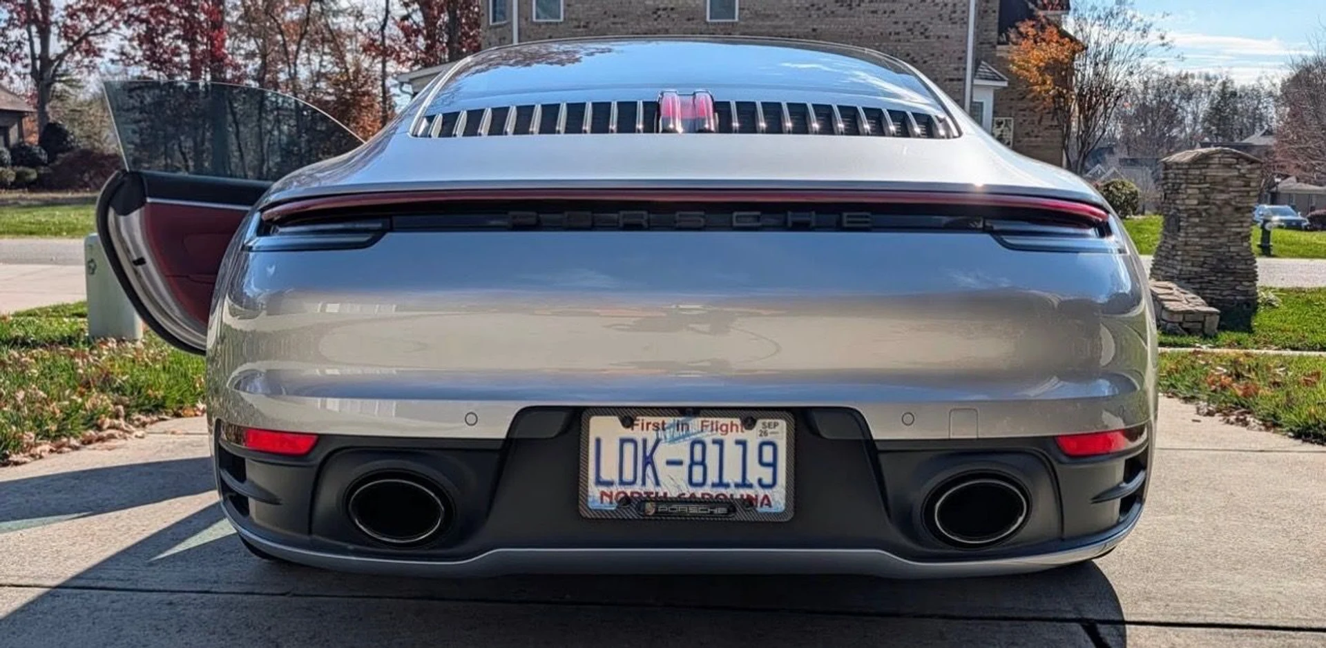 mph003_4215302734_Used_2020_Porsche_911_Carrera_S_1764109695_d2c61e032c