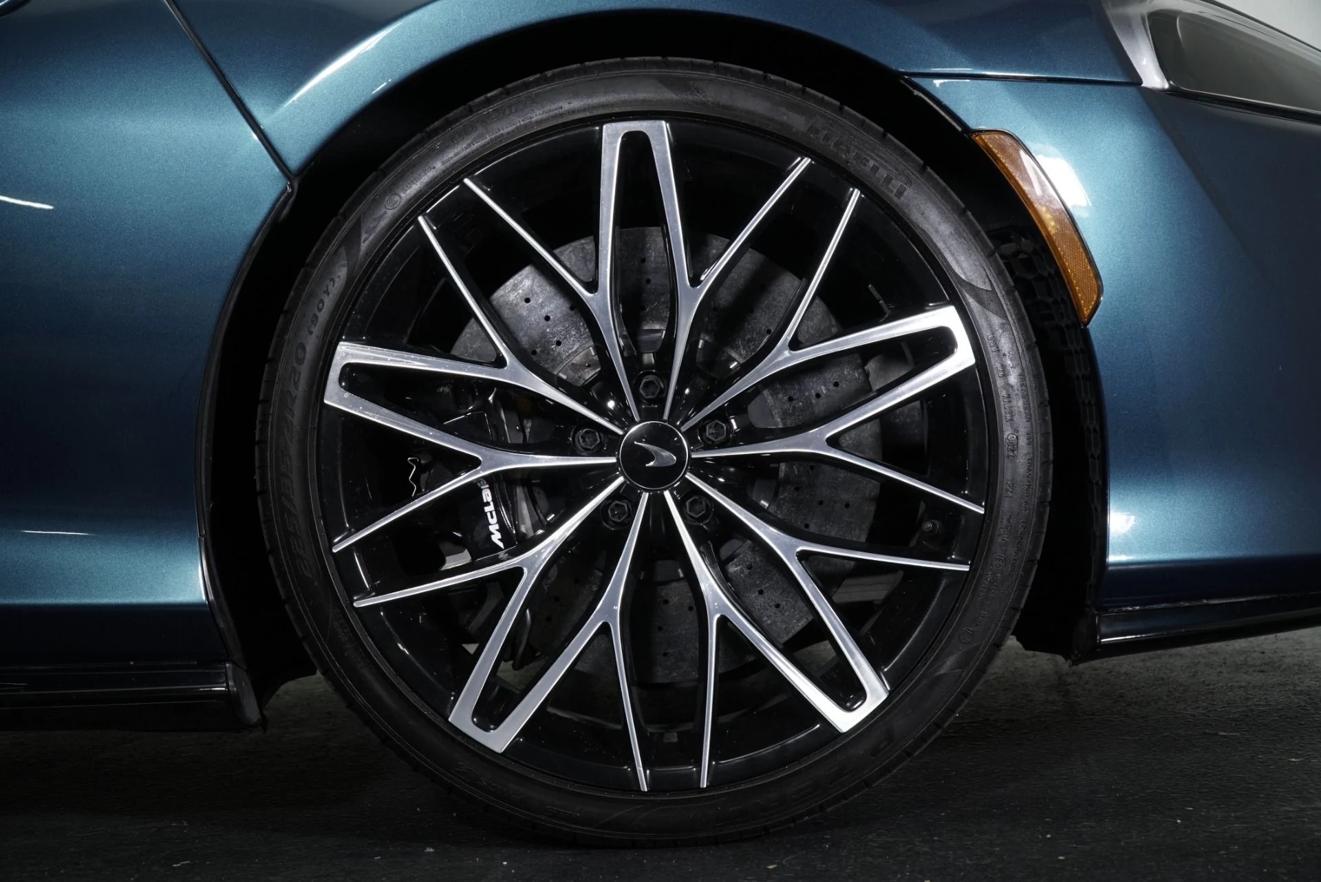 mph003_421725564_Used_2023_Mc_Laren_GT_1764782426_774282628d