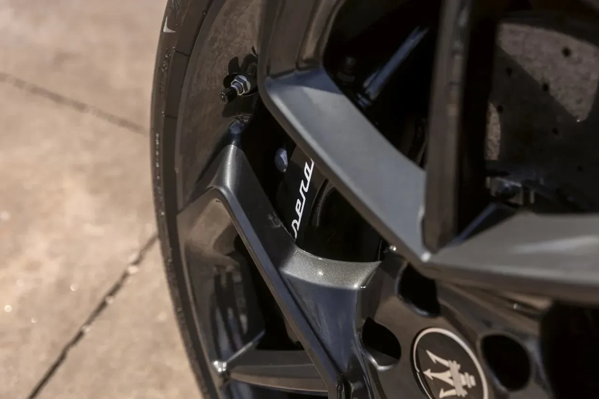 mph003_4237719413_00cda1d1eac243fd89891e532d895df5_58488491c8