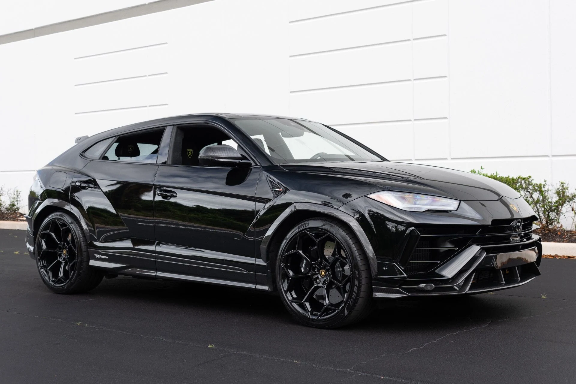 mph003_4239643460_Used_2024_Lamborghini_Urus_Performante_1774062617_4f9694bfea