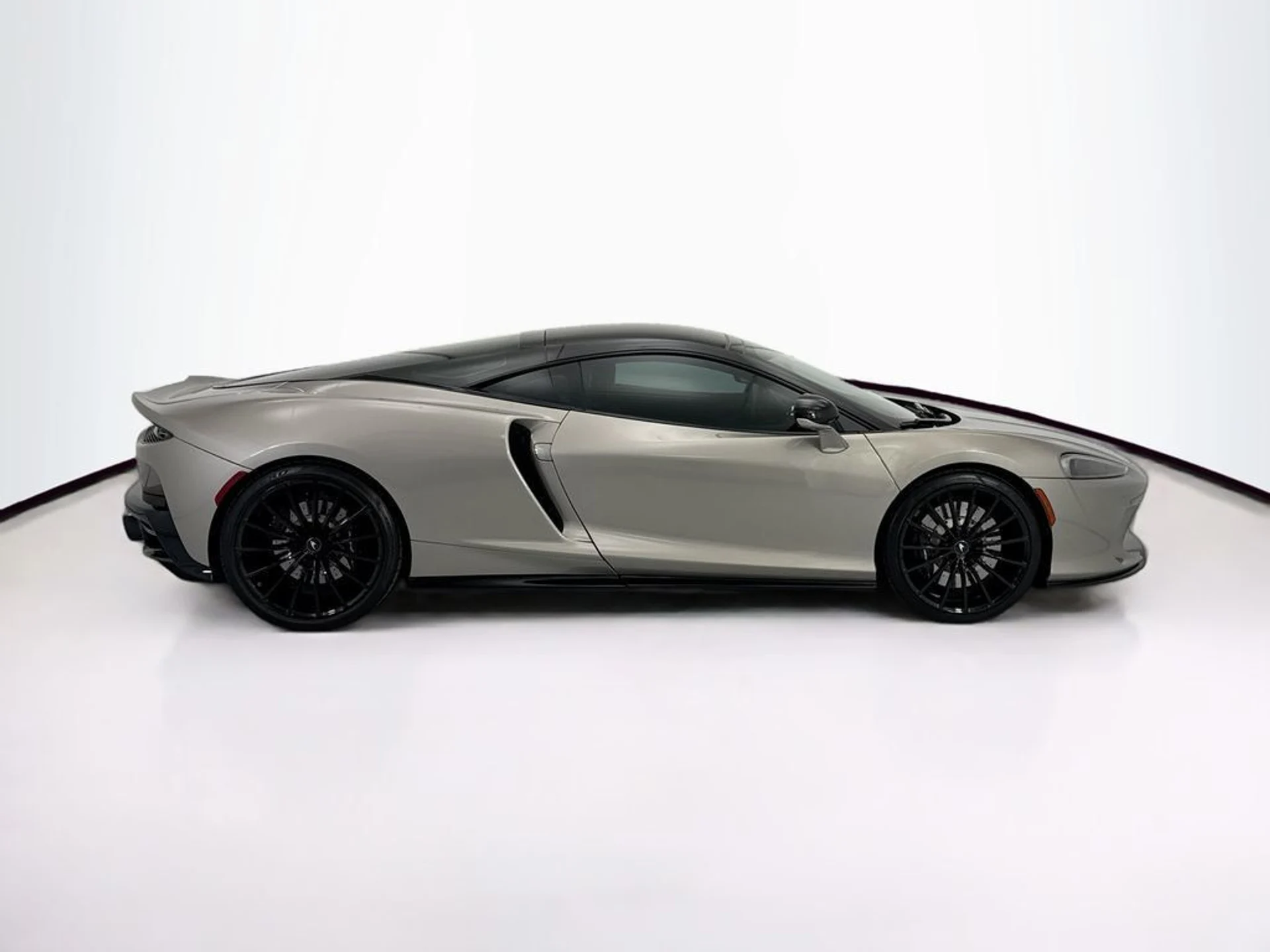 mph003_4268448712_used_2020_mclaren_gt_coupe_8119_23017513_4_1024_ffc40cc810