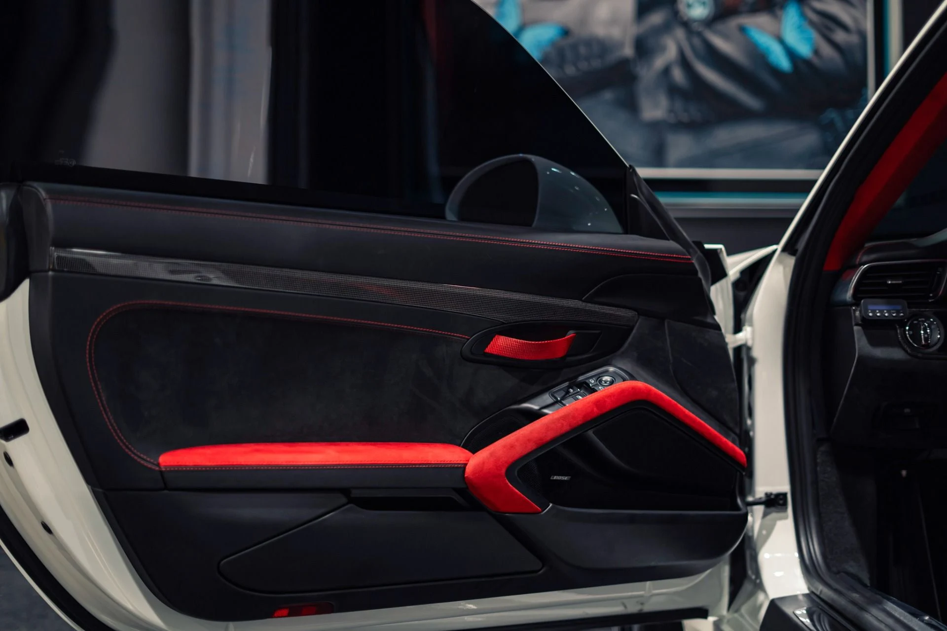 mph003_4272787887_Used_2018_Porsche_911_GT_2_RS_1777474085_3fec101eae