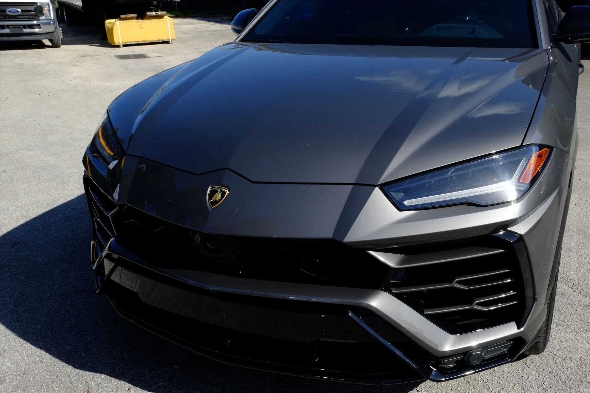 mph003_4273119995_Used_2021_Lamborghini_Urus_1776122288_05507dbebc