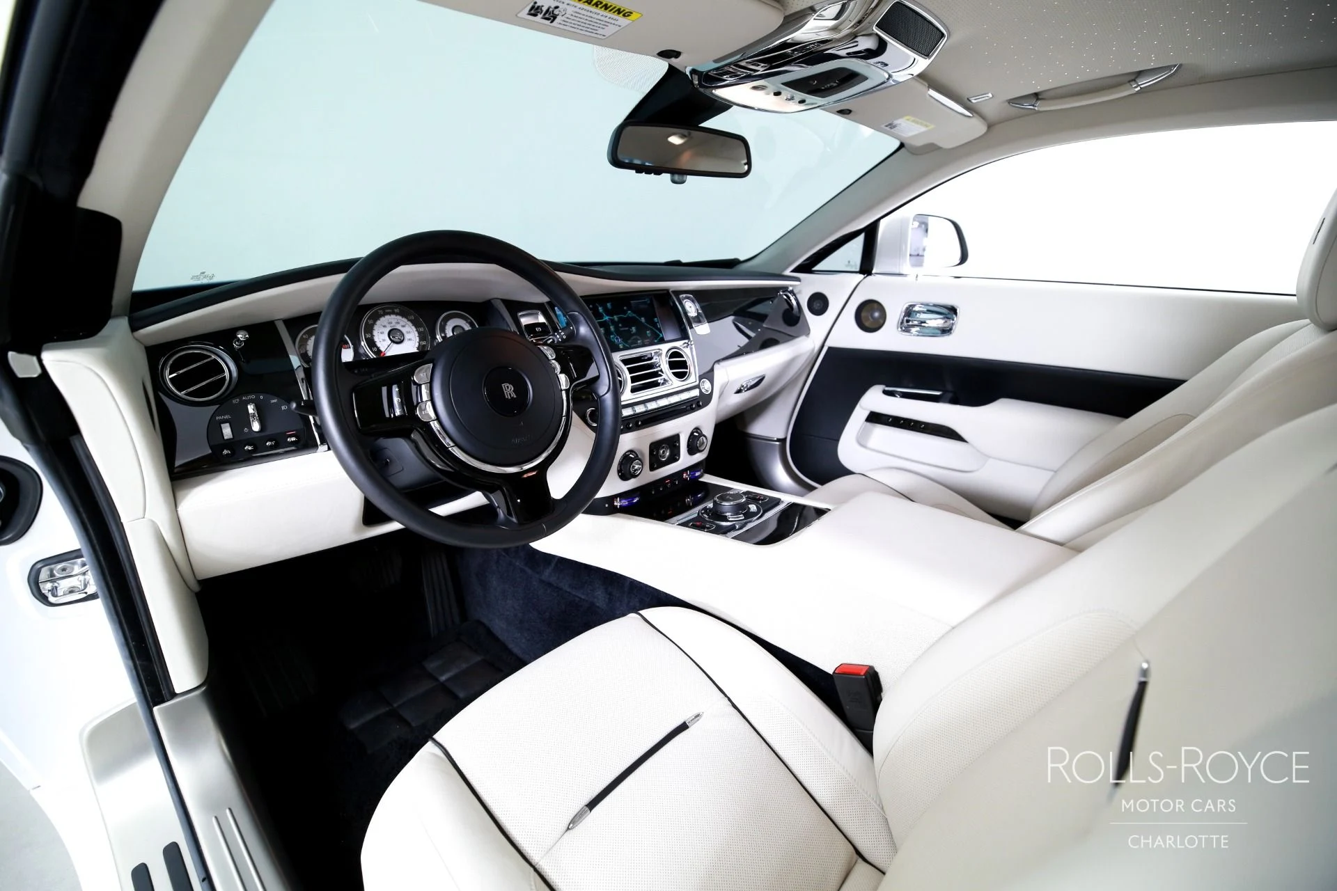 mph003_4275530526_Used_2014_Rolls_Royce_Wraith_1778858283_8ac1314038