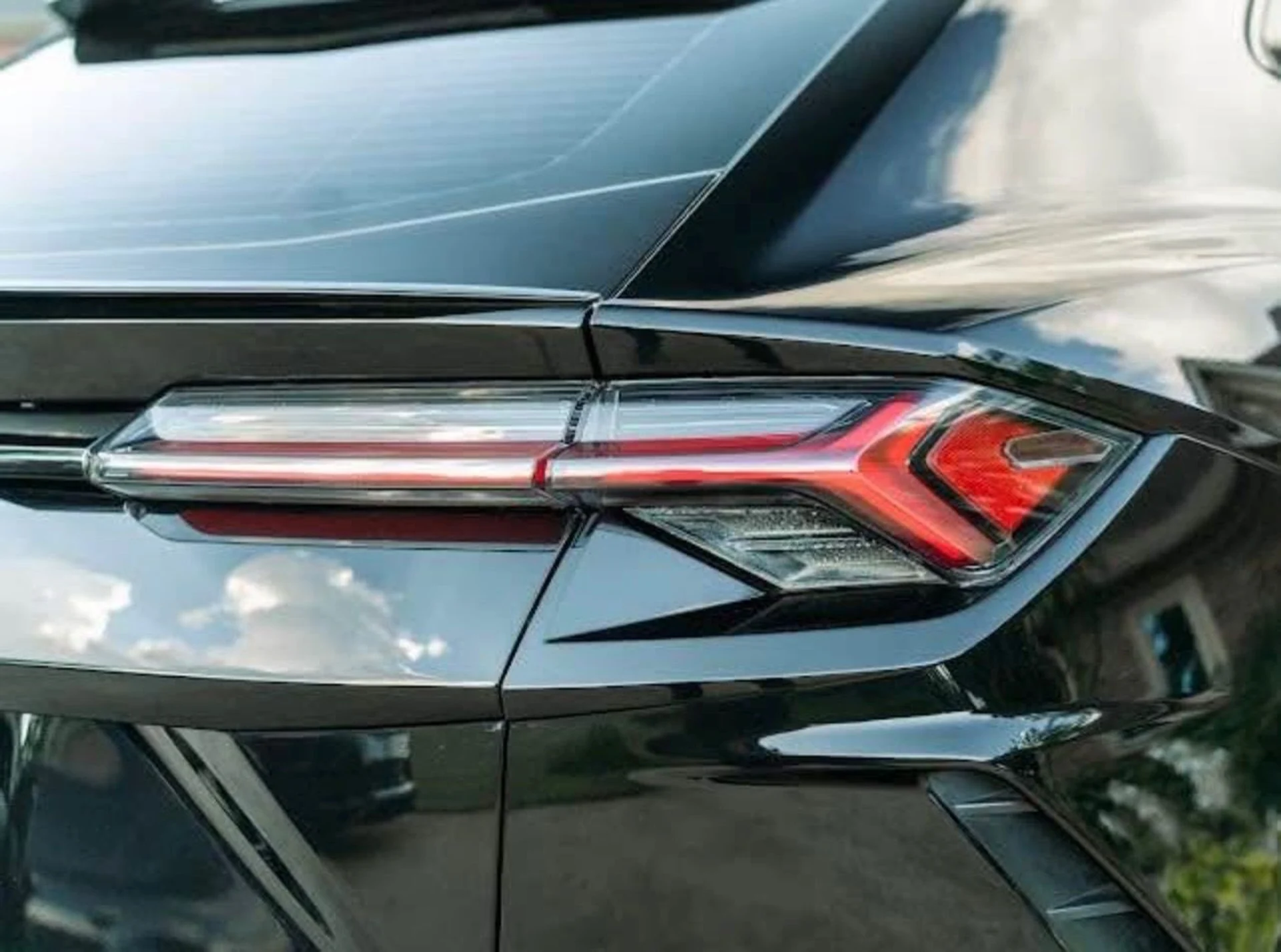 mph003_4283851015_Used_2020_Lamborghini_Urus_1757017016_e99b27fa0f