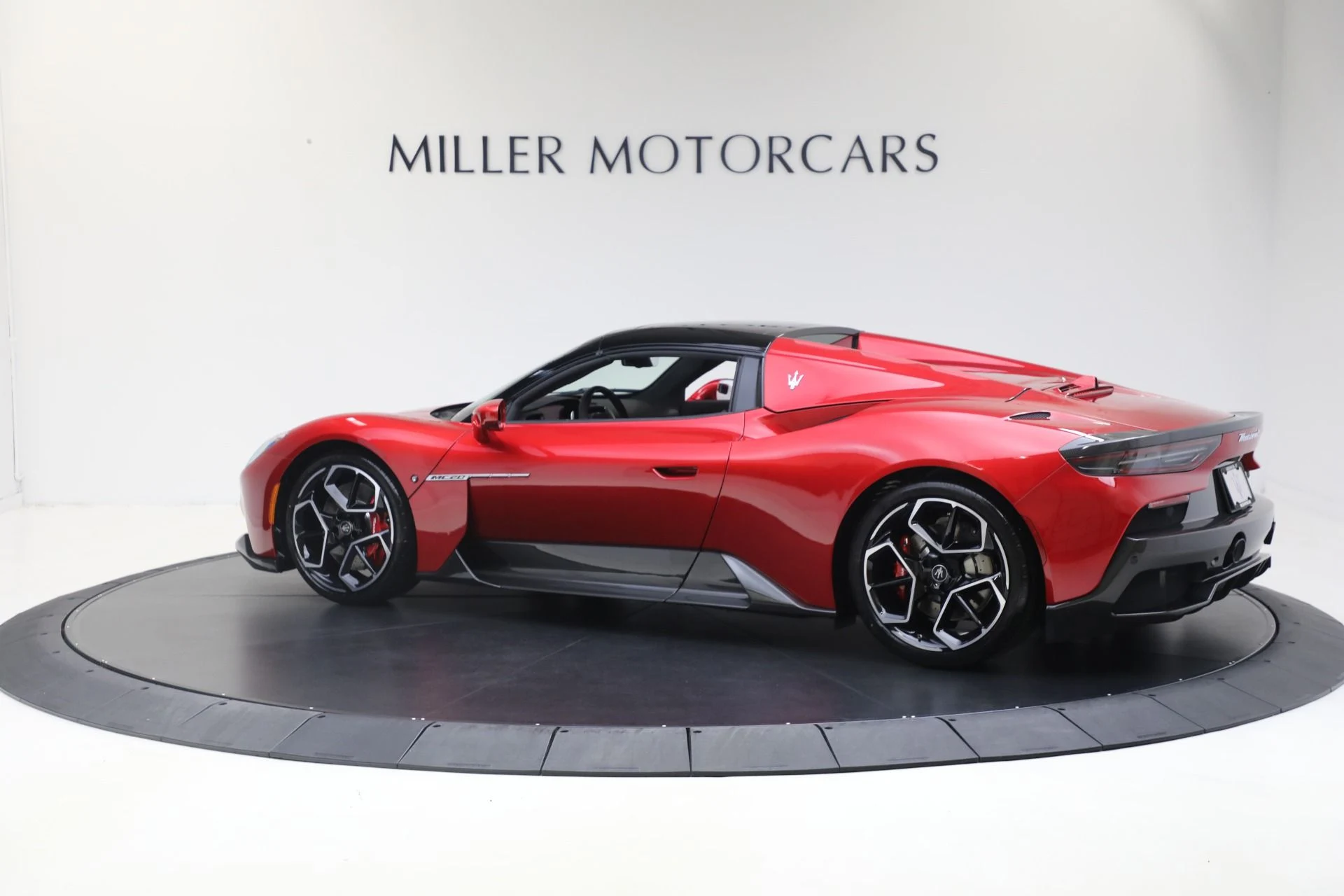 mph003_430705987_New_2024_Maserati_MC_20_Cielo_1759530405_4b36c1c16f