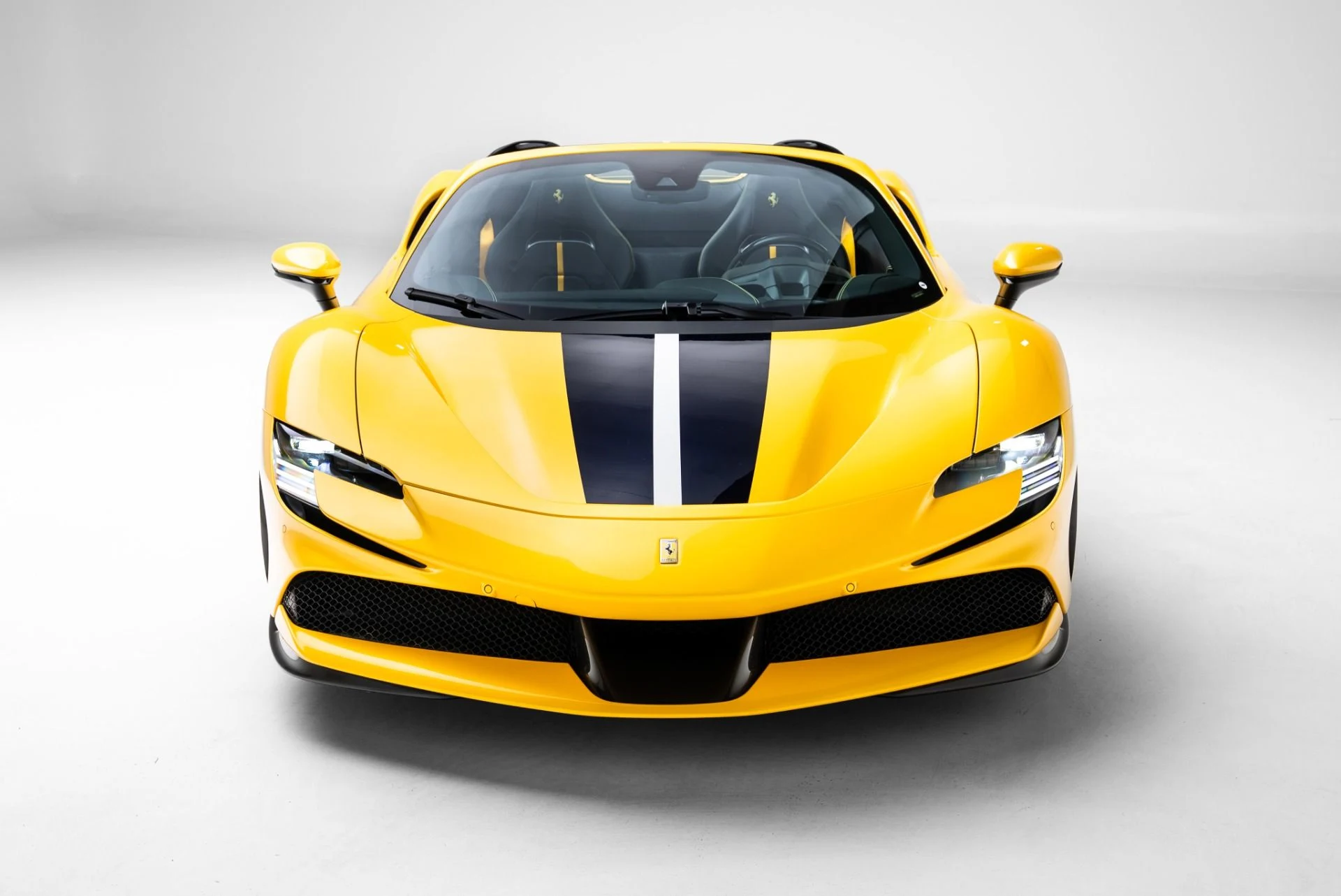 mph003_435167289_Used_2024_Ferrari_SF_90_Spider_1770854329_1d4baadd18