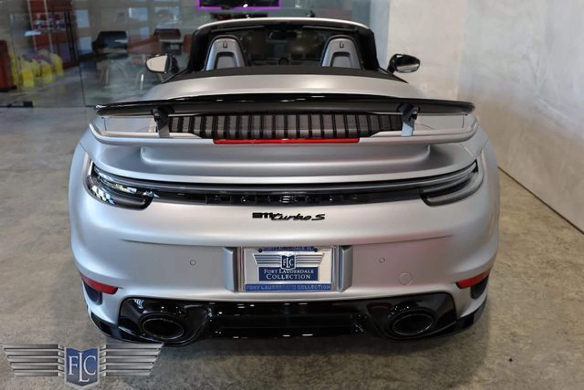 mph003_436090440_used_2025_porsche_911_turboscabriolet_9689_23063481_8_640_3347100849