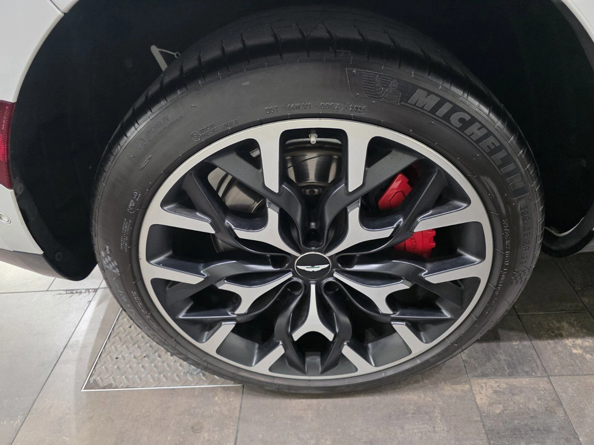 mph003_439278956_b590496e256505fb3b14578575ee3c44_282065c903