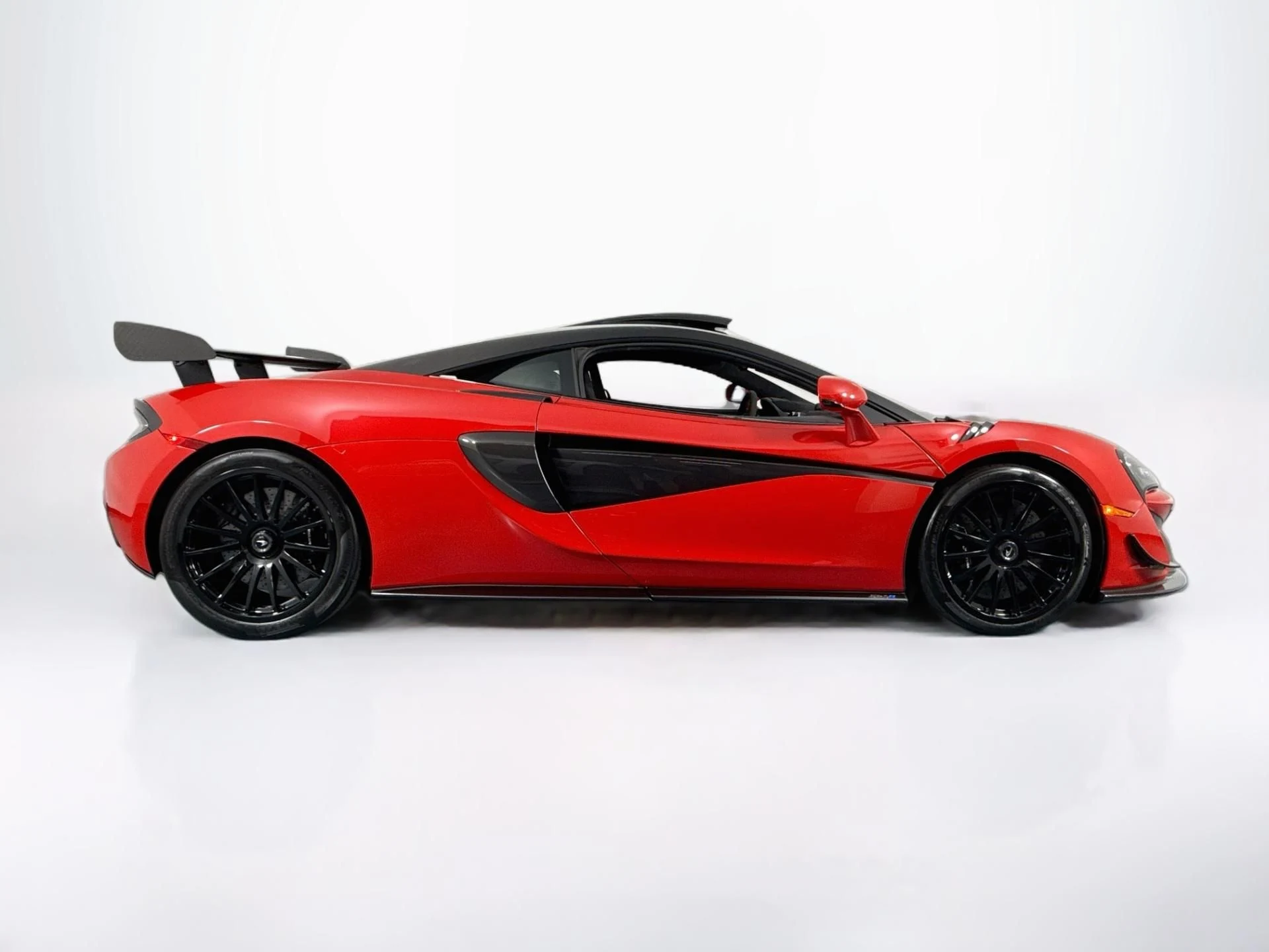 mph003_443636006_Used_2020_Mc_Laren_620_R_1787114610_6c42b83a63