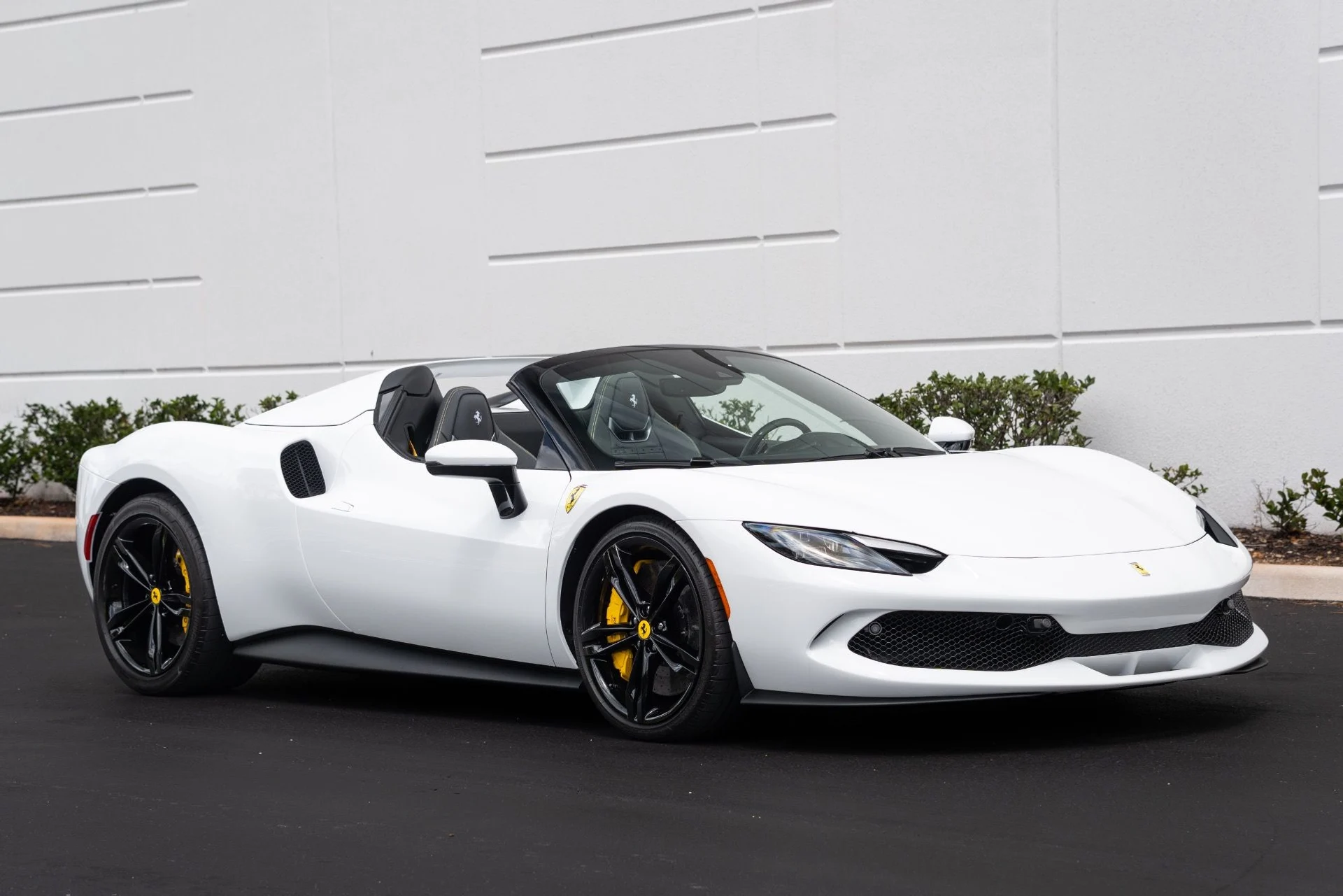 mph003_461773373_Used_2024_Ferrari_296_GTS_1776964703_6c565354ca