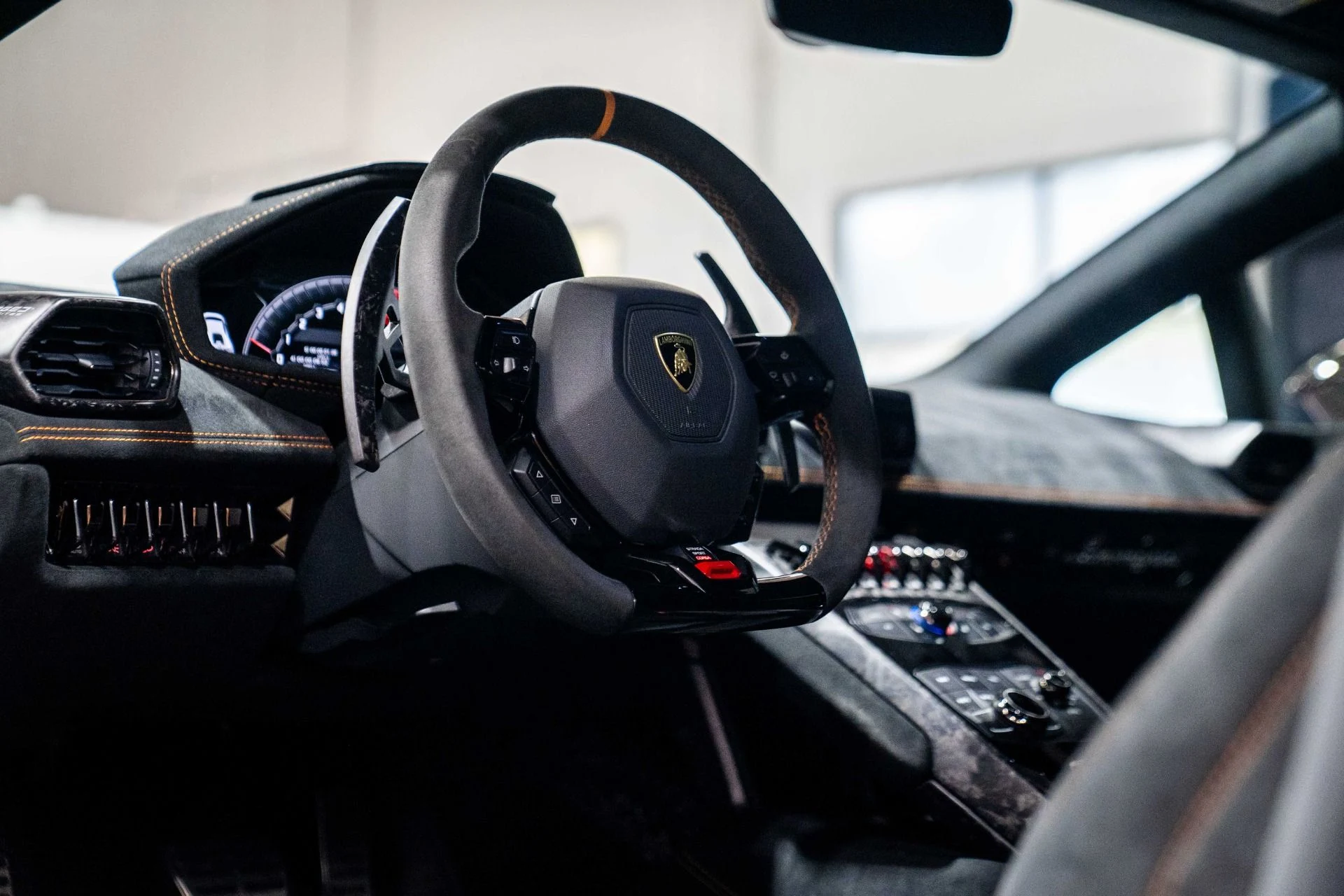 mph003_463476575_Used_2019_Lamborghini_Huracan_LP_640_4_Performante_1767503962_ae9119c5a0