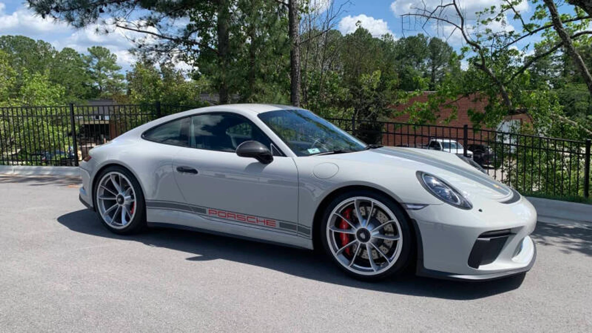 mph003_469501955_2018_porsche_911_gt3_2dr_coupe_48e639cd09