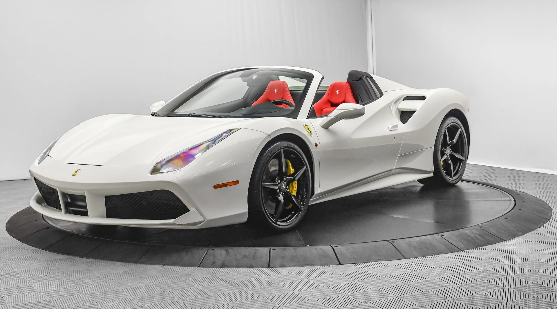 mph003_476566717_Used_2016_Ferrari_488_Spider_1750234821_50c0a264c9