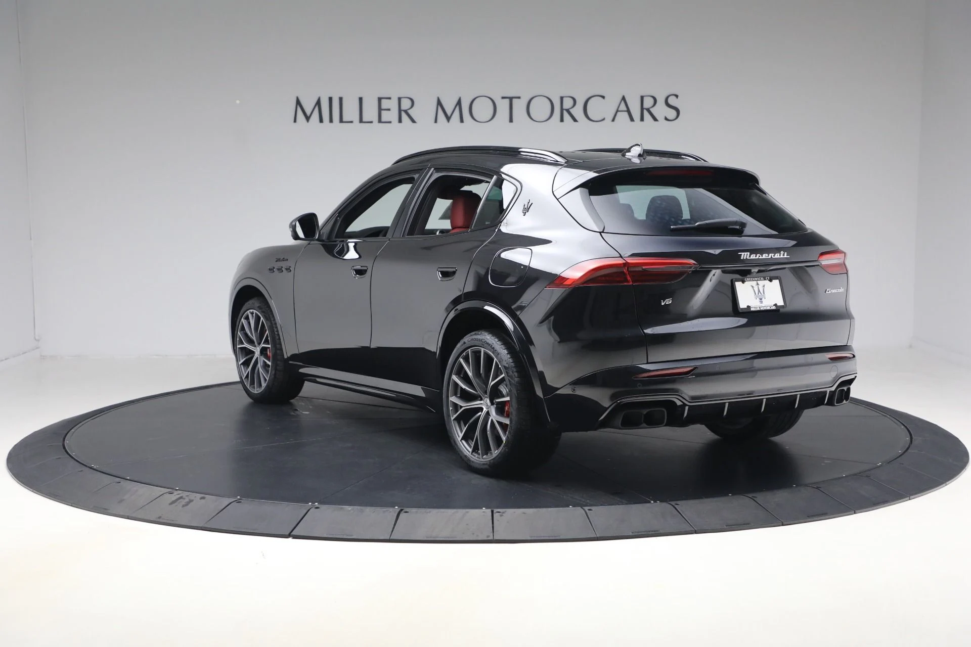 mph003_486663233_New_2026_Maserati_Grecale_Modena_1770062598_1d0177f217