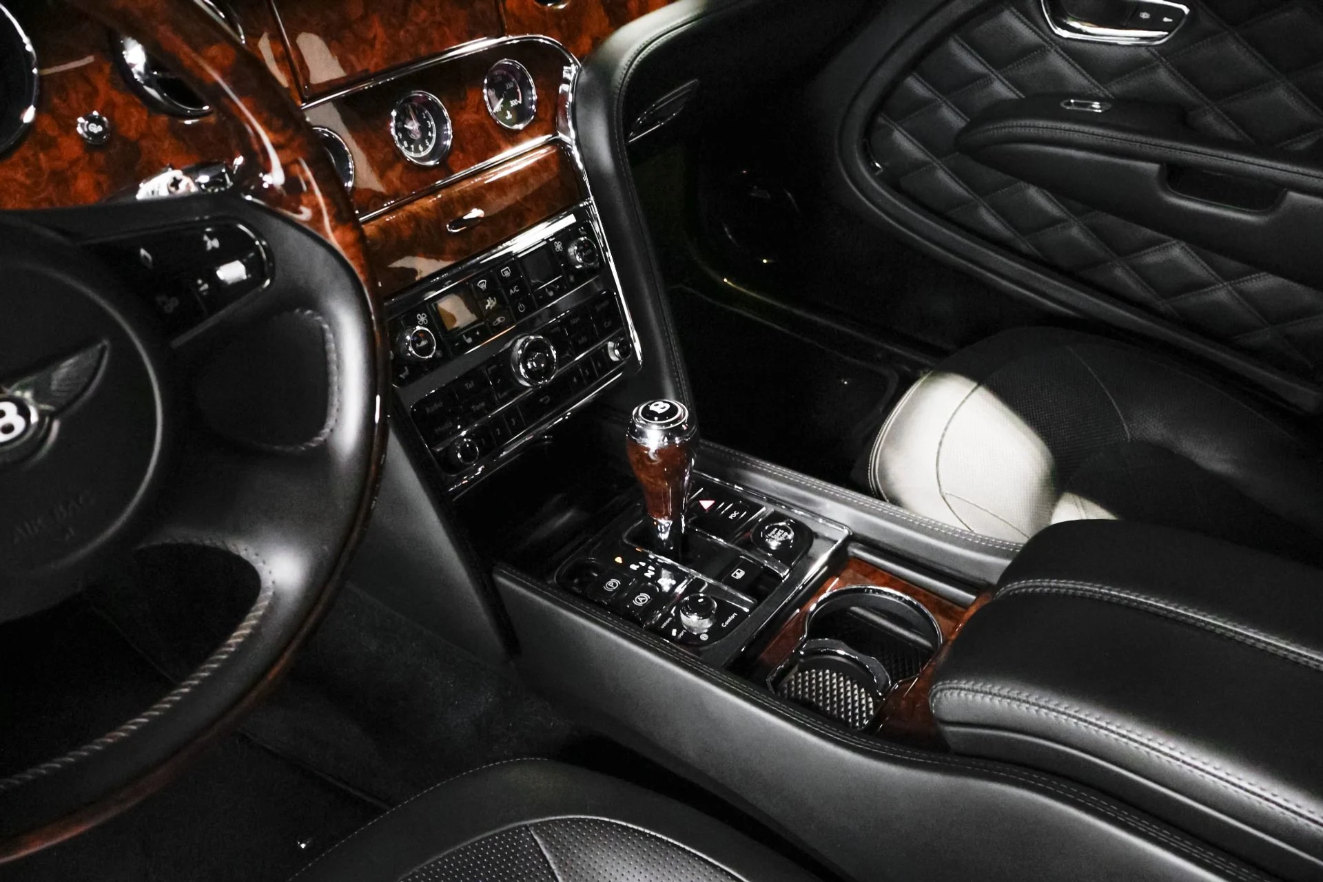 mph003_505184570_Used_2016_Bentley_Mulsanne_Speed_1760987015_40e9df339b