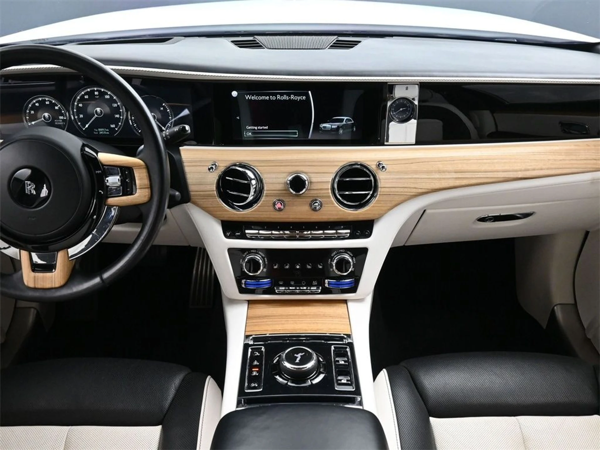 mph003_508007911_cc708c762e508f9952388244b5147bd3x_ae09e9a1b5