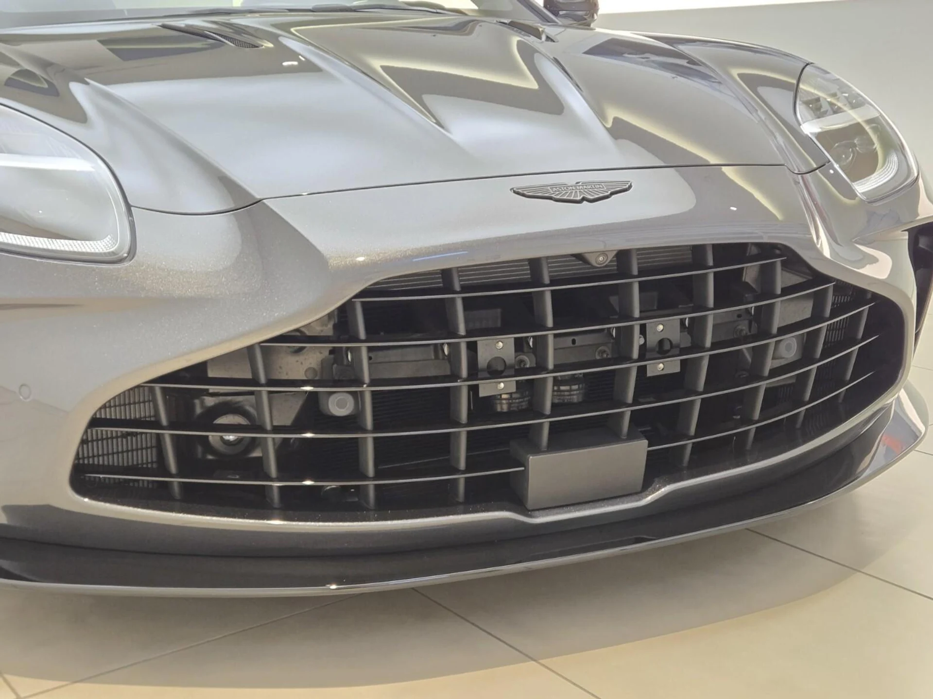 mph003_521027441_New_2026_Aston_Martin_Vantage_S_1786166331_4956b1a277