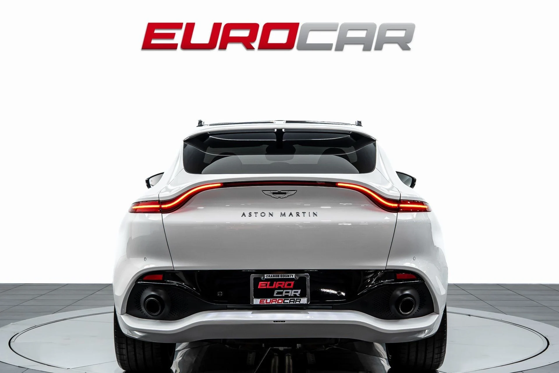 mph003_523995556_image_4_b36aca11c5