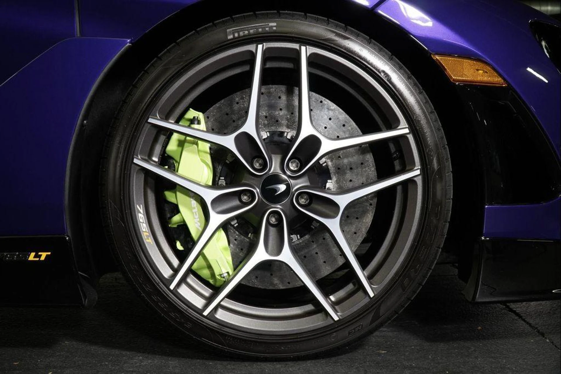 mph003_537076003_Rqv_Up_C1lb4g_Qgiqs_QF_Yf_P_Dp_Wf_YY_0dce8d6af0